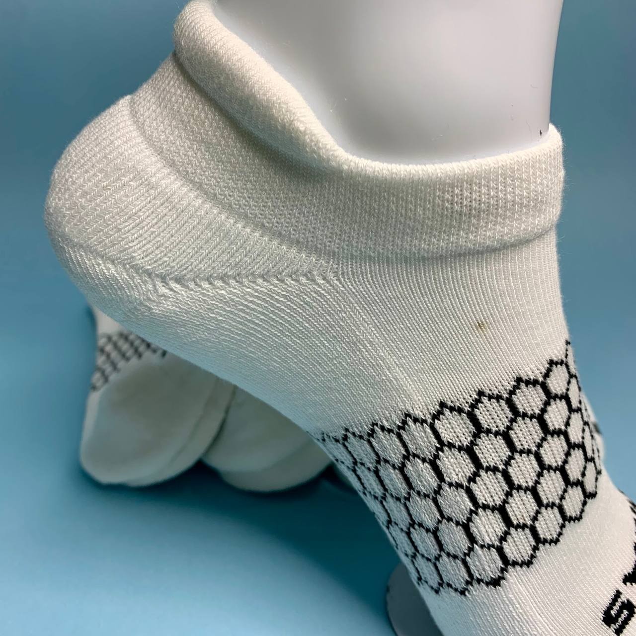 Bombas Women’s Ankle Socks 4 Pair Pack White Black Size S Small M L Multi Size