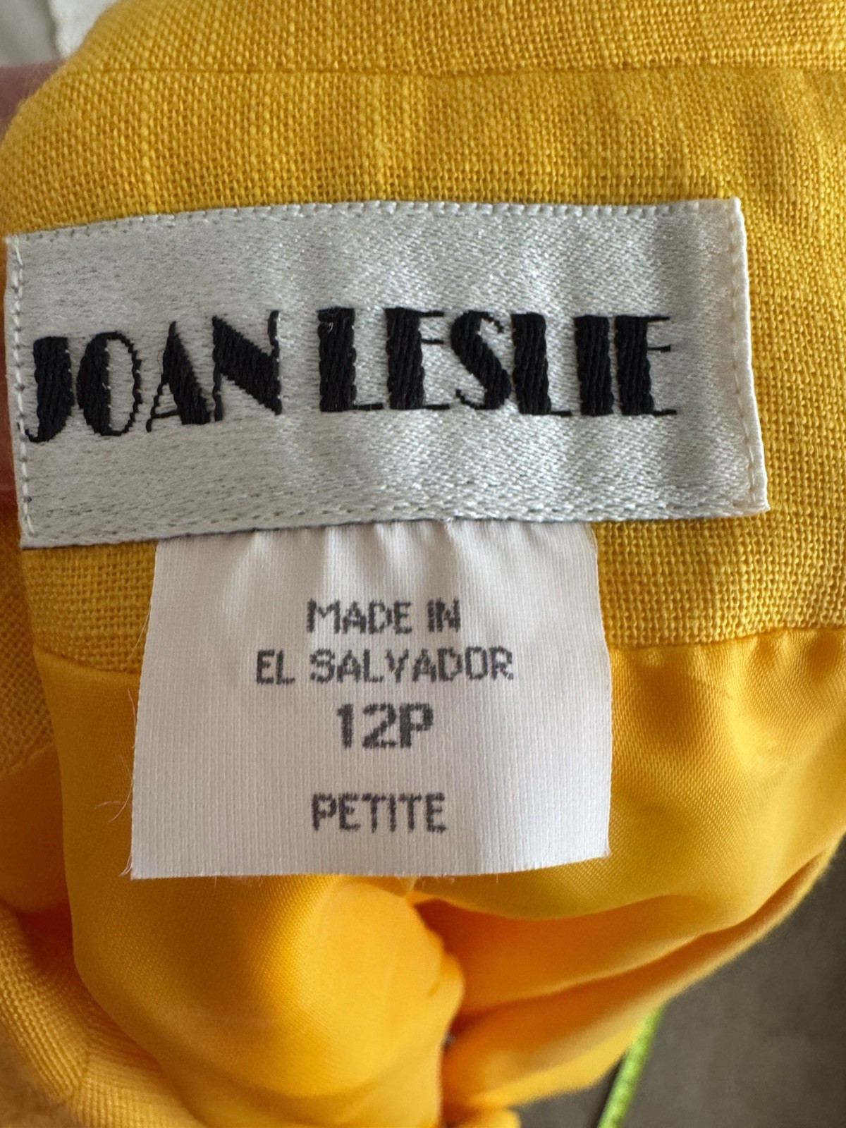 VTG Yellow Poly Rayon Bermuda Short Suit Set Marigold Officecore Blazer Set 10