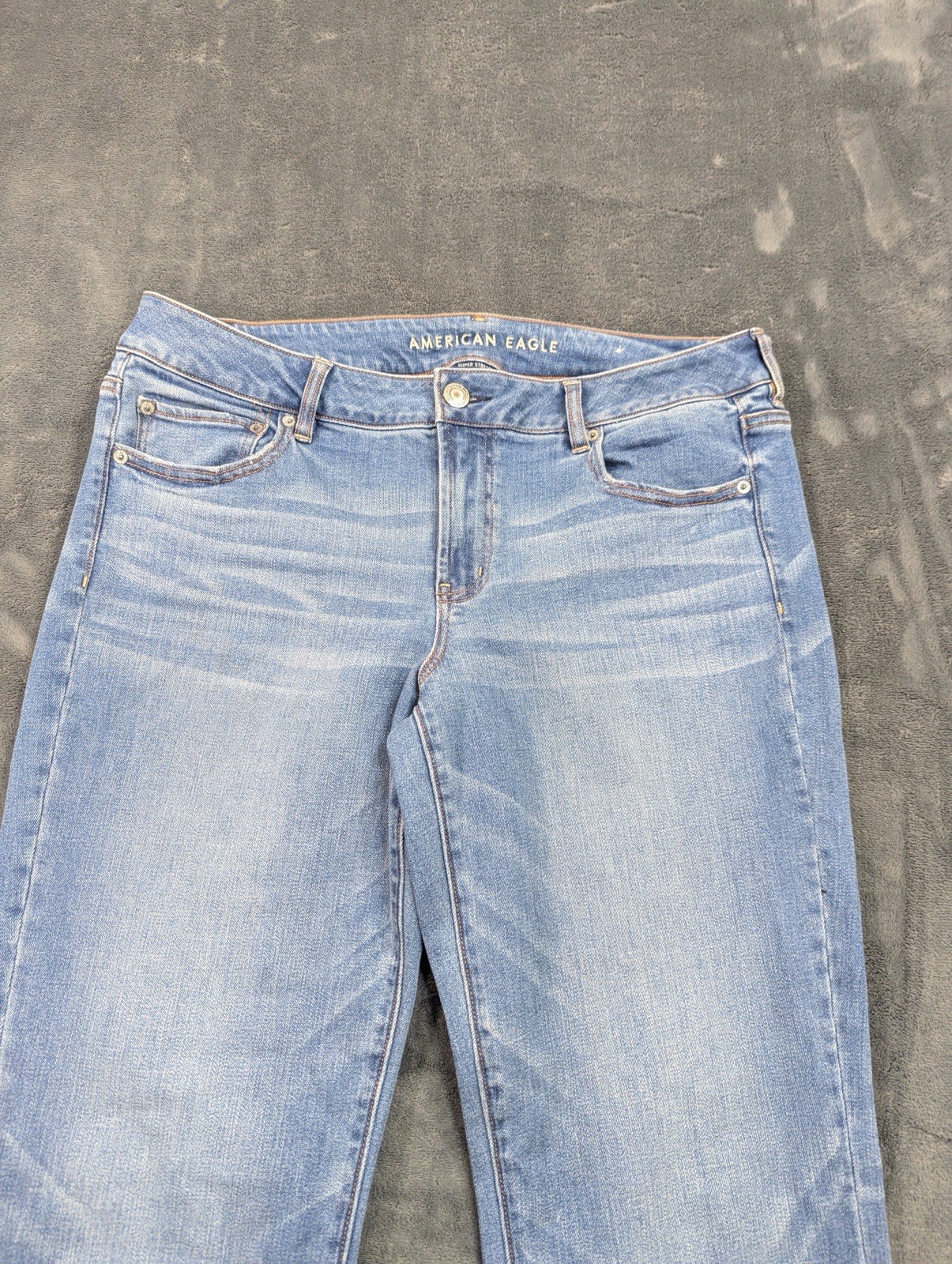 American Eagle Outfitters Super Stretch Boyfriend Jeans Medium Wash Blue Size 16