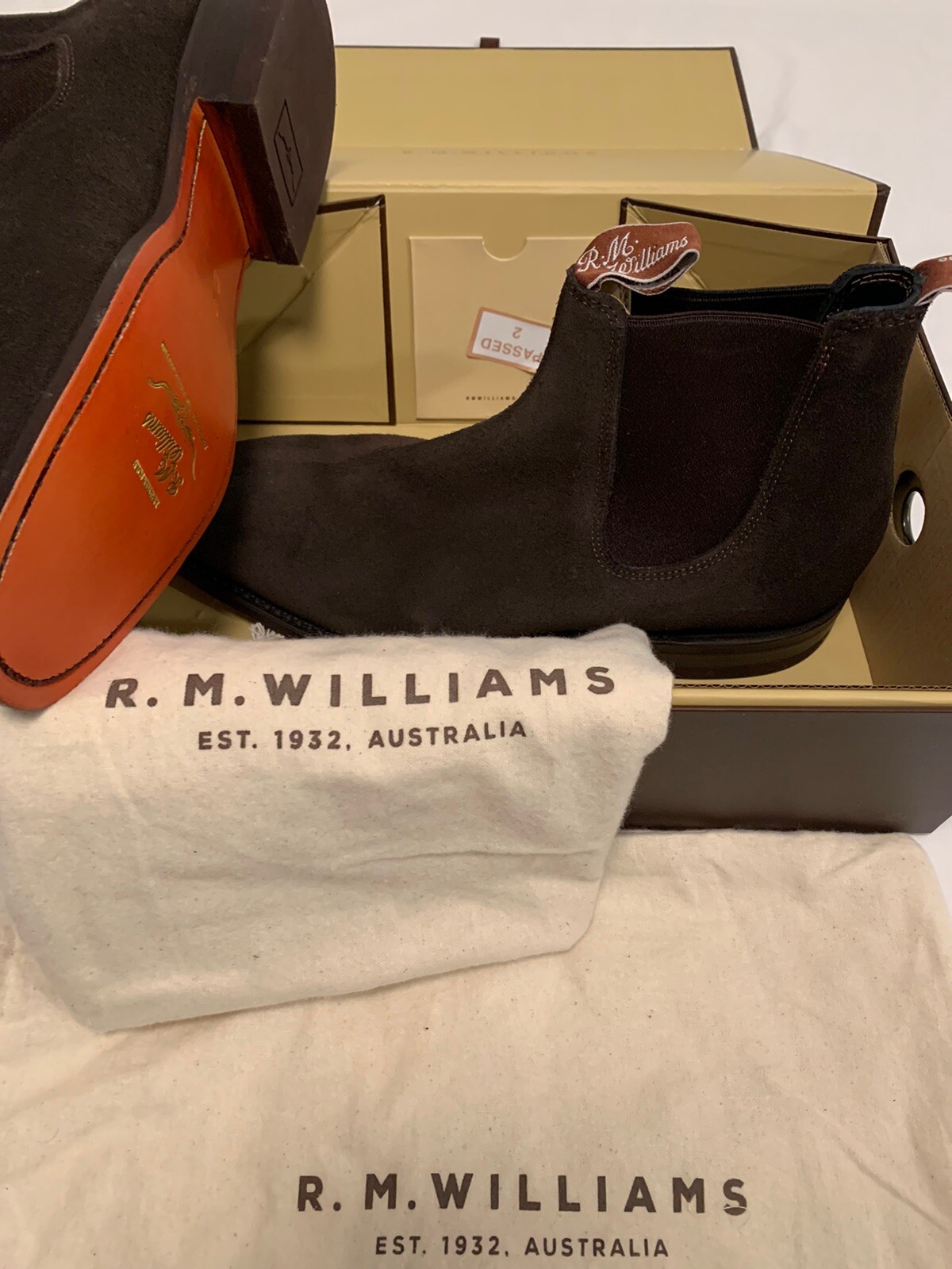 NIB RM Williams Chelsea Boots Comfort Craftsman Yearling Suede Brown Sz 9 $515