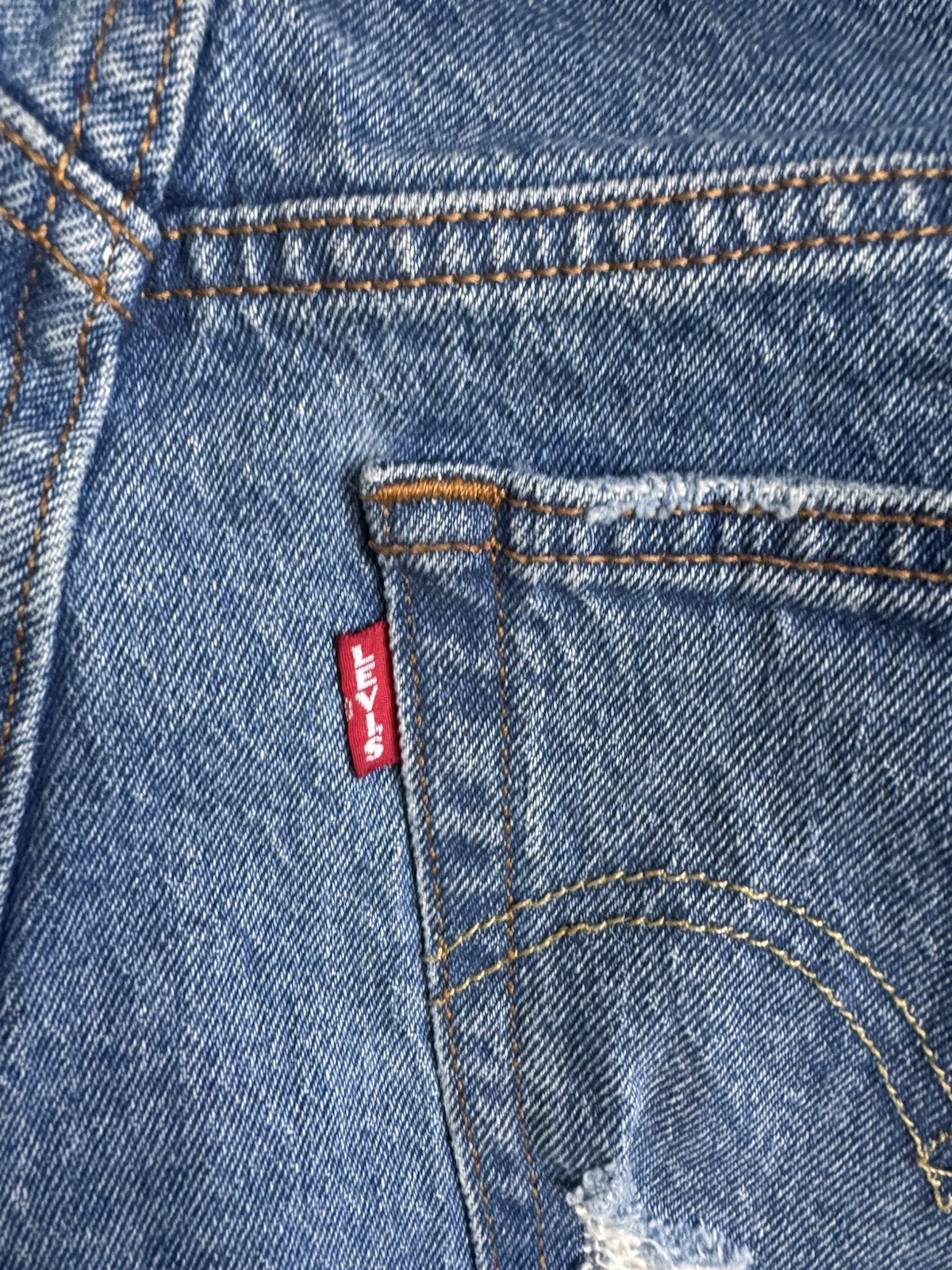 Levi’s Premium 501 Men’s Blue Denim Straight Leg Button Fly Distressed Jeans