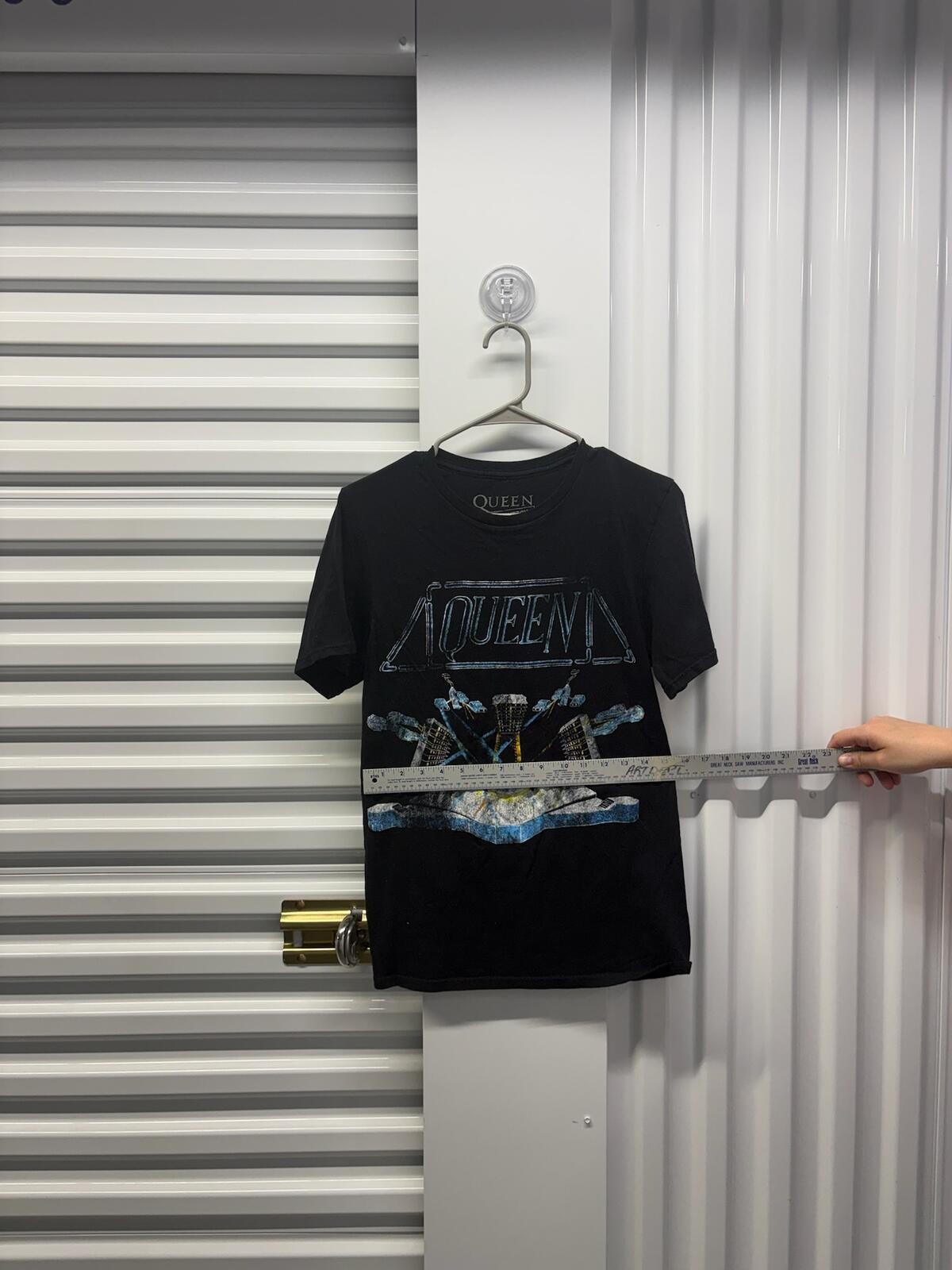 Queen Queen Official Merch Graphic T-Shirt Small Black Band Tee