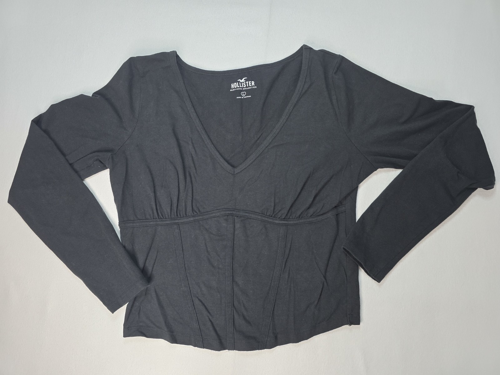 Hollister Must-Have Collection Black Corset Seam Long Sleeve V-Neck Top Women’s