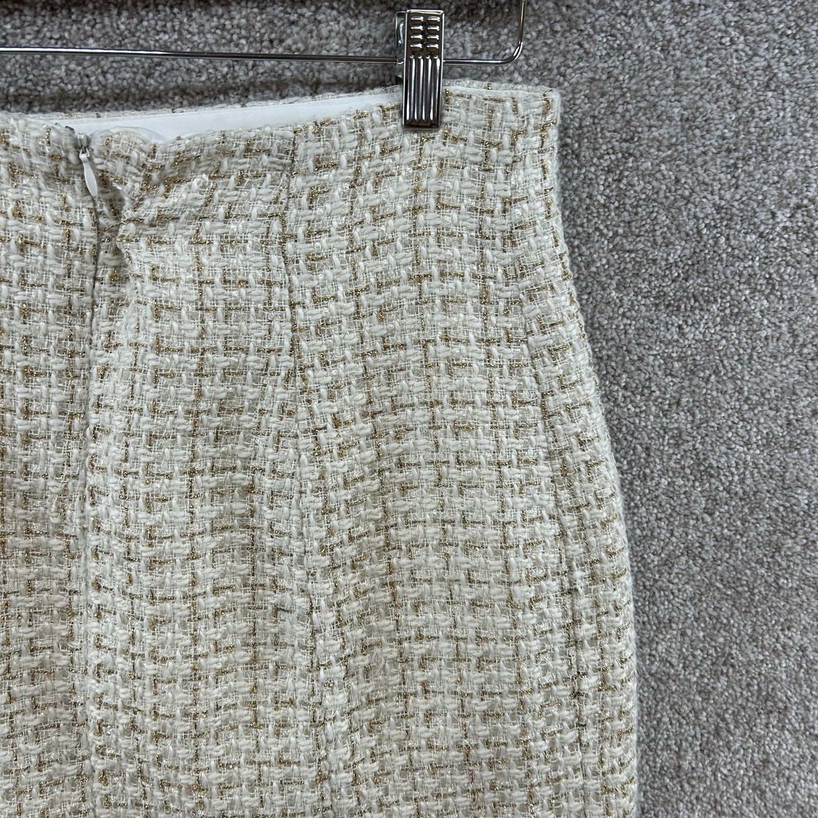 Forever 21 Women’s Skirt Size 28 Beige Button Accent Zip Closure