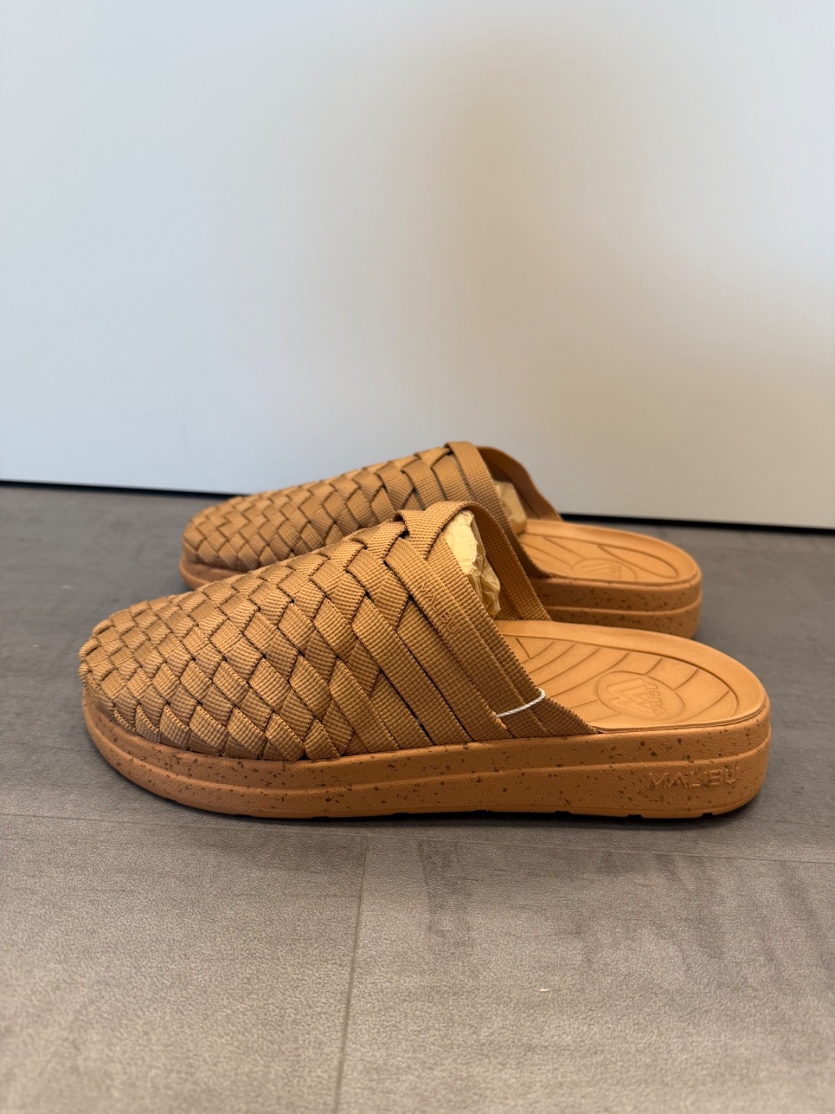 Men’s Malibu Sandals Colony Nylon EVA Rubber Woven Sandal Tan / Tan (Brand New)