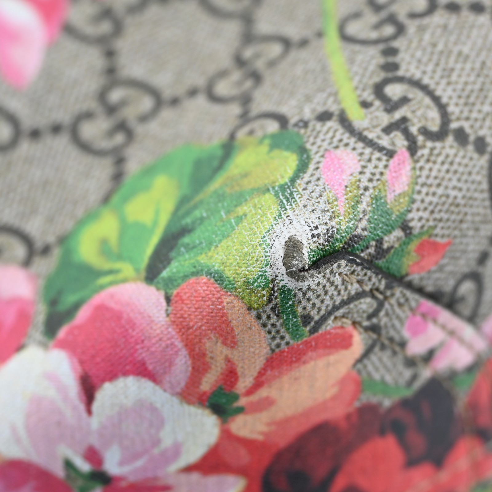 AUTH GUCCI Blooms Printed Tote Bag GG Reversible PVC Pink R3256RR808