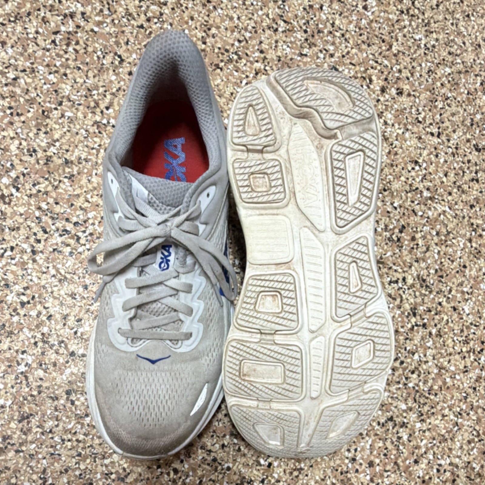 HOKA ONE ONE Bondi 9 Men’s Low Top Mesh Running Sneakers Gray/White 1162011