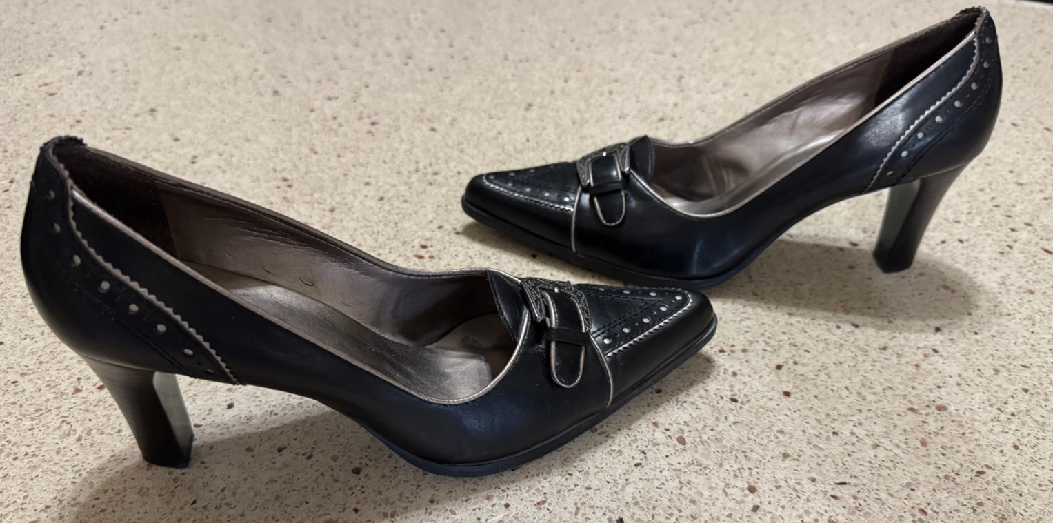 Franco Sarto Womens Black Patent Leather Heel Shoes Size 8M