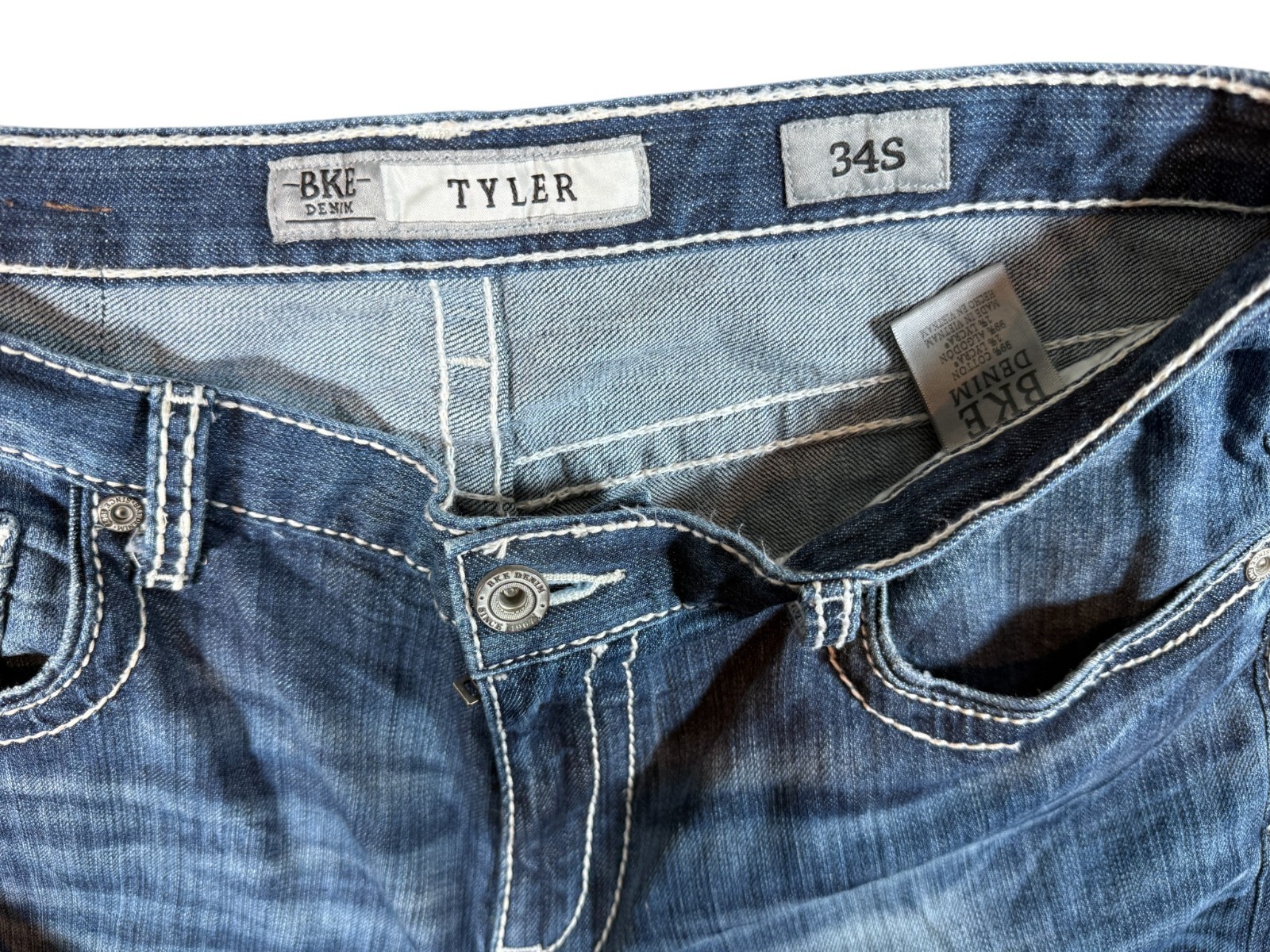 Buckle BKE Tyler Jeans Mens 34 Blue Denim Stretch Med Wash Boot Leg Distressed