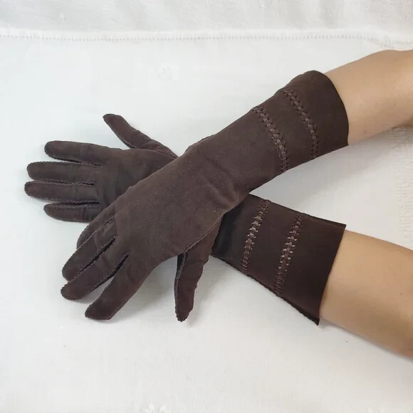 Brown Fine Suede Leather Gloves All Occasions New Condition Vintage Size 7.5