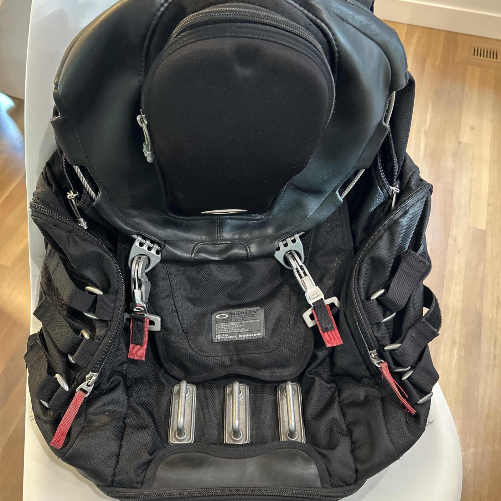 Oakley Kitchen Sink Tactical Field Gear Backpack Stealth Black Daypack Hiking