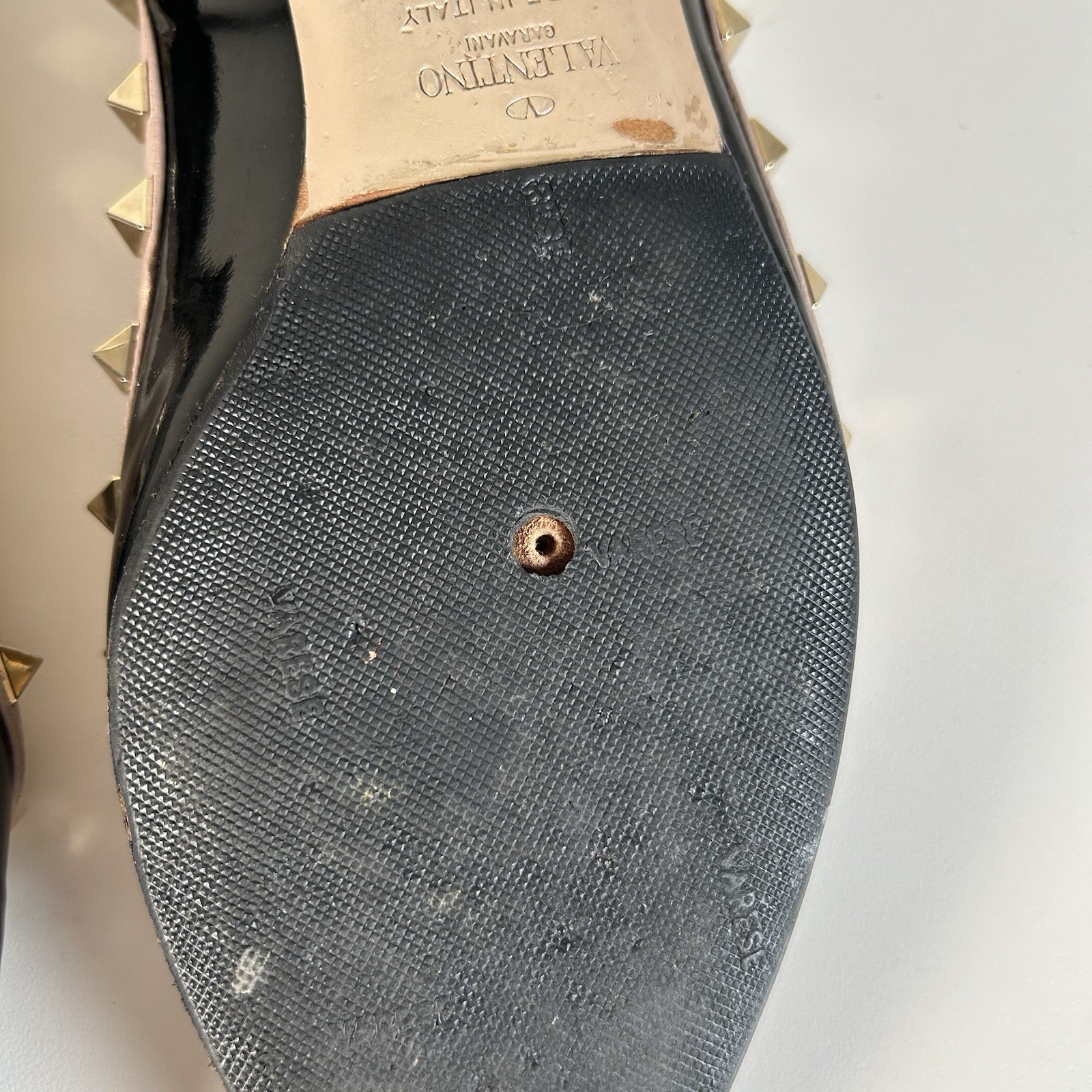 Valentino Garavani Rockstud Ballet Flats Black Pointed Toe Patent Leather Sz 39