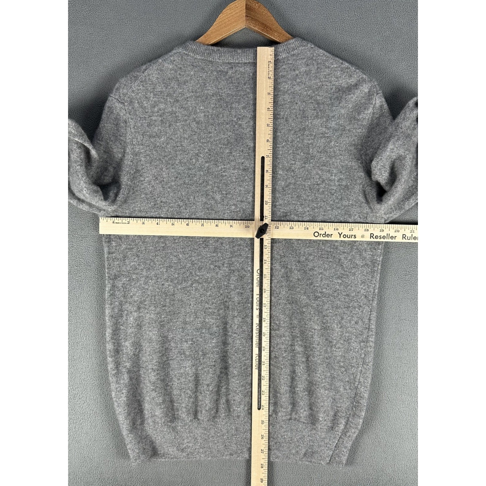 Quince Henley Sweater Mens Large Grey Mongolian Cashmere Quiet Luxury Minimalist