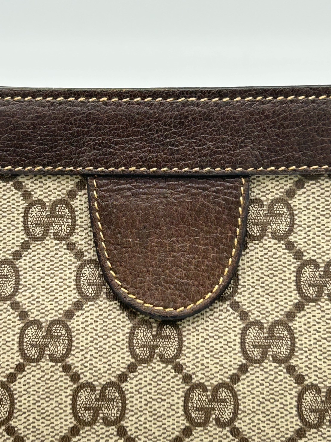 Gucci Clutch Bag GG Supreme Pouch Brown PVC Leather Vintage Authentic