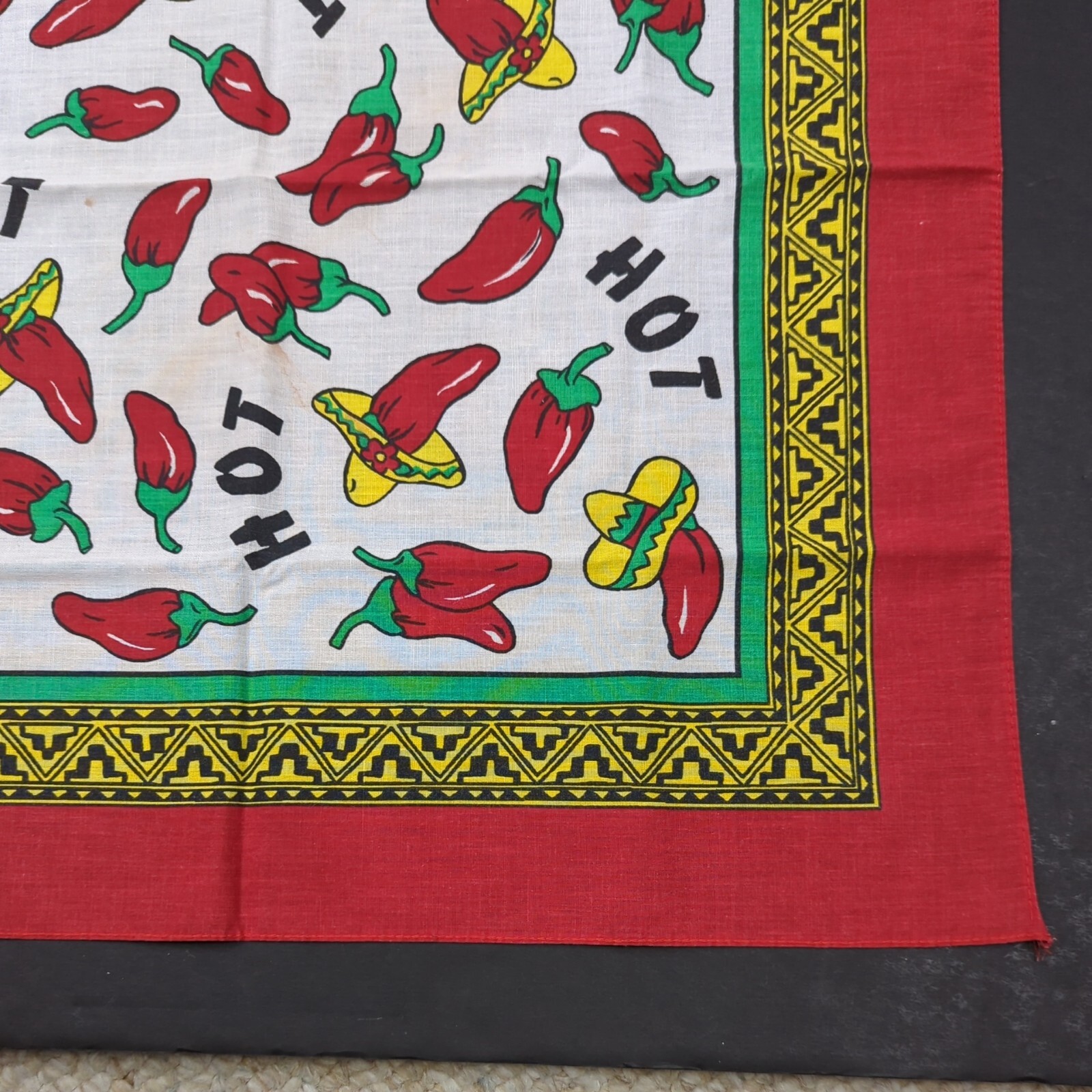 Vintage Chili Pepper Bandana Polycotton USA Biker 21×22 Red Sombrero Hot Aztec