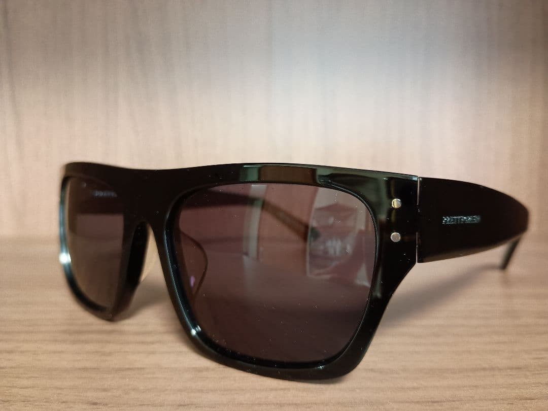 Pretty Green Sunglasses Black Gray Lens Unisex 14cm Width Excellent condition JP