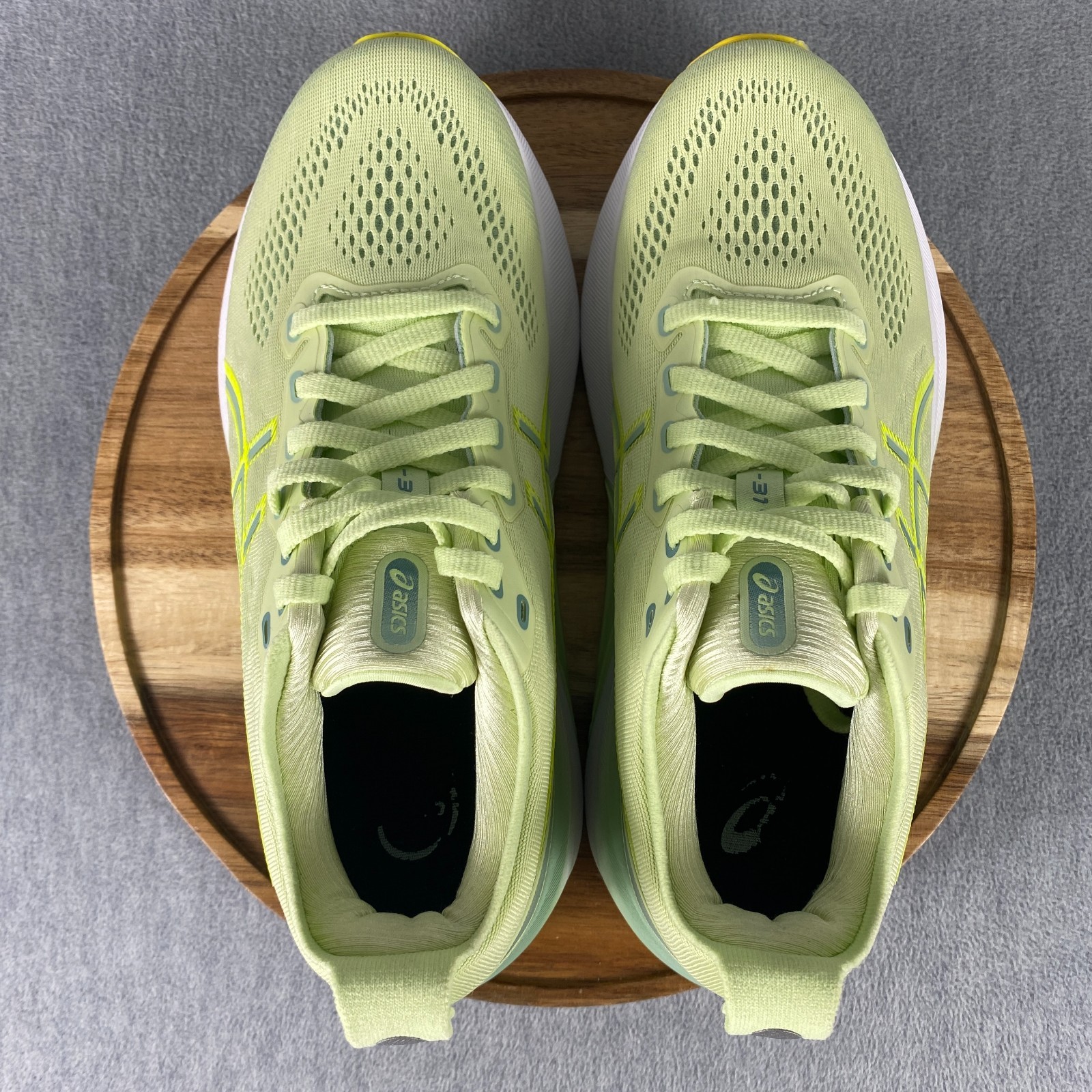 Asics Gel-Kayano 31 Shoes Womens Size 7.5 Lime Green Running Jogging Cool Matcha
