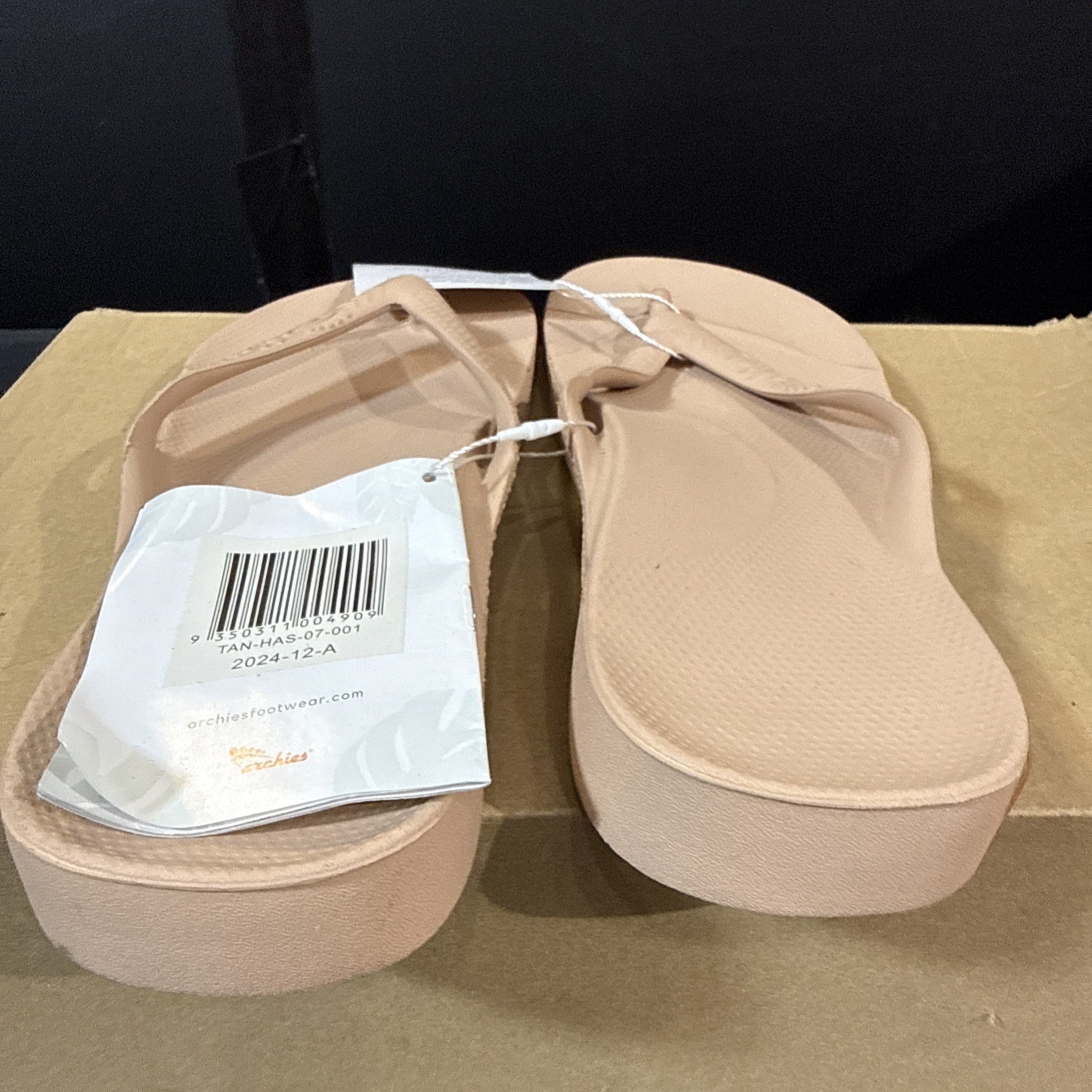 Archies Arch Support Flip Flops Thong Sandals Tan Sz Men’s 7 Women’s 8 NWT