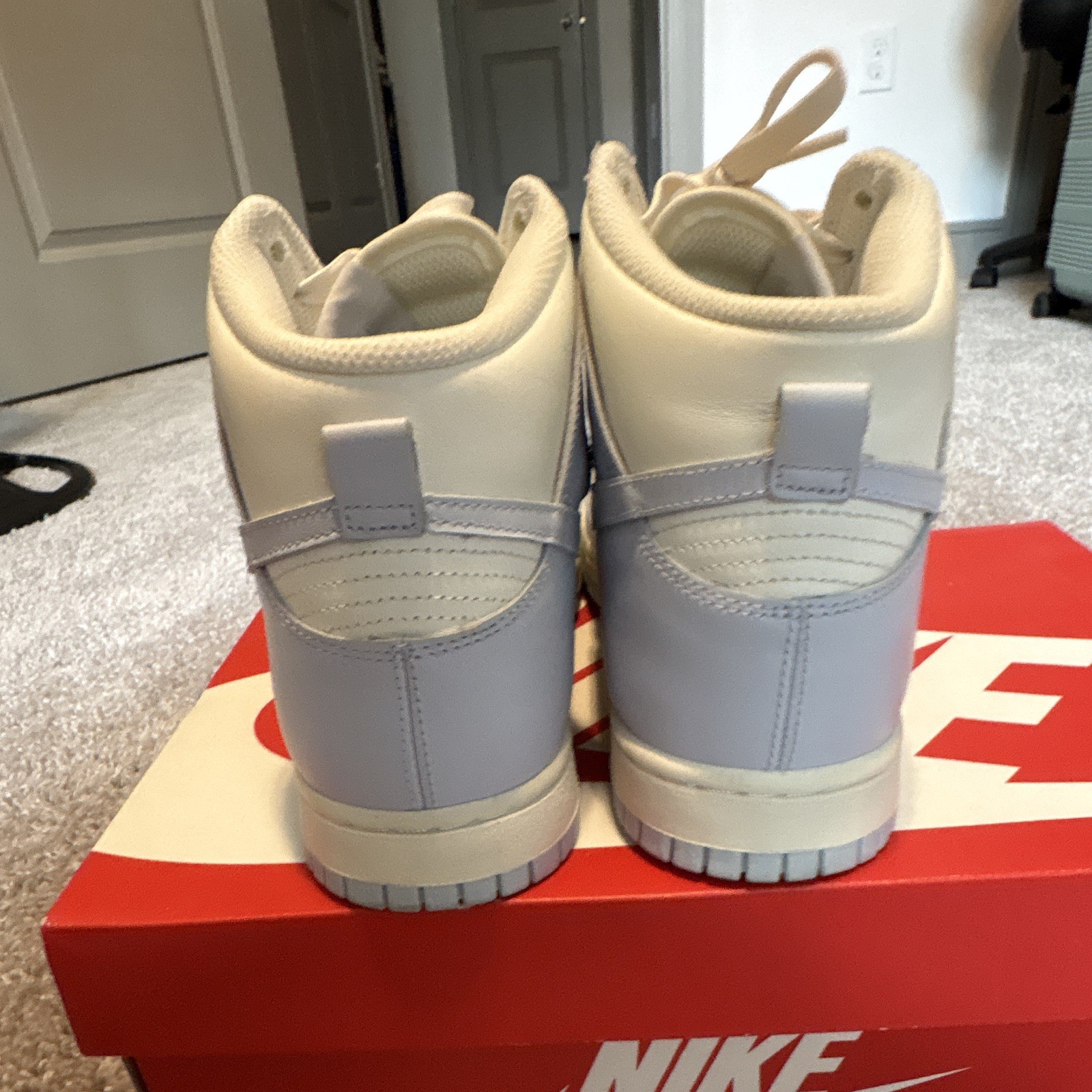 Nike Dunk High Women’s Sail/Football Grey/Pale Ivory High Top Leather DD1869-102