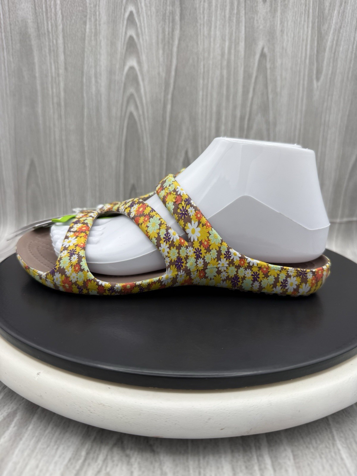 CROCS Kadee ll Retro Floral Womens Size 10 Strappy Comfort Sandals Slip On Shoes