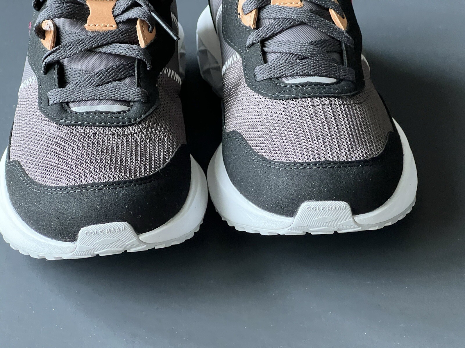 Cole Haan Women’s 8 B, Zero Grand All Day Runner W26773. Black/Pavement/Wht. New