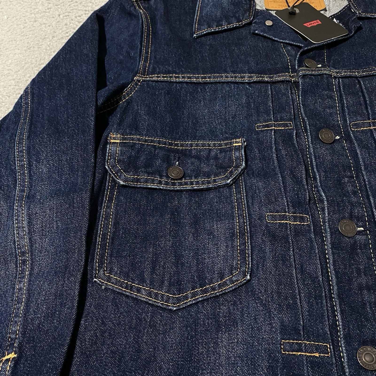 Levis Premium Type 2 Denim Jacket Mens Medium Blue Jean Relaxed Fit Trucker NEW