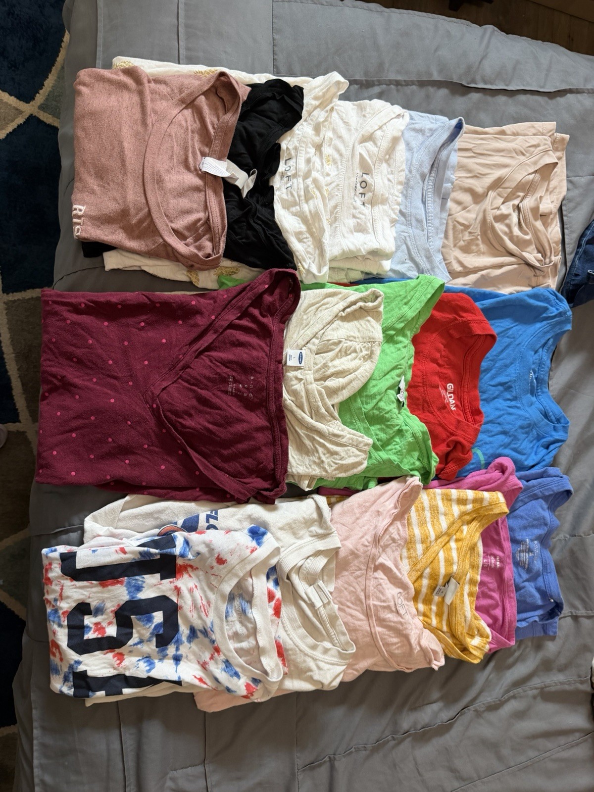 Short Sleeve Shirt Lot Women’s With Many Brands Like Nike And The Loft
