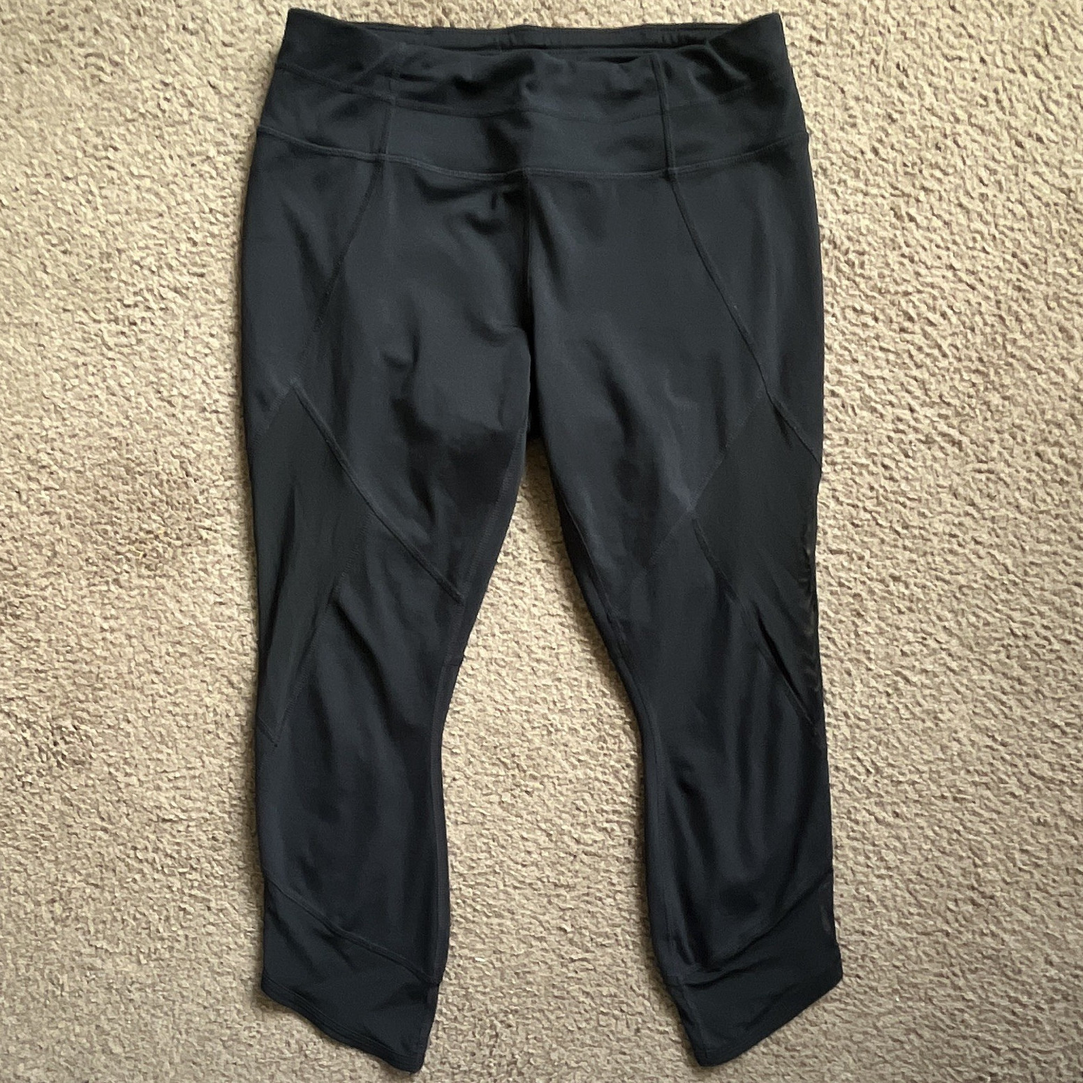 Athleta Women’s M Black Cropped Yoga Leggings Pull-On Nylon Polyester Spandex