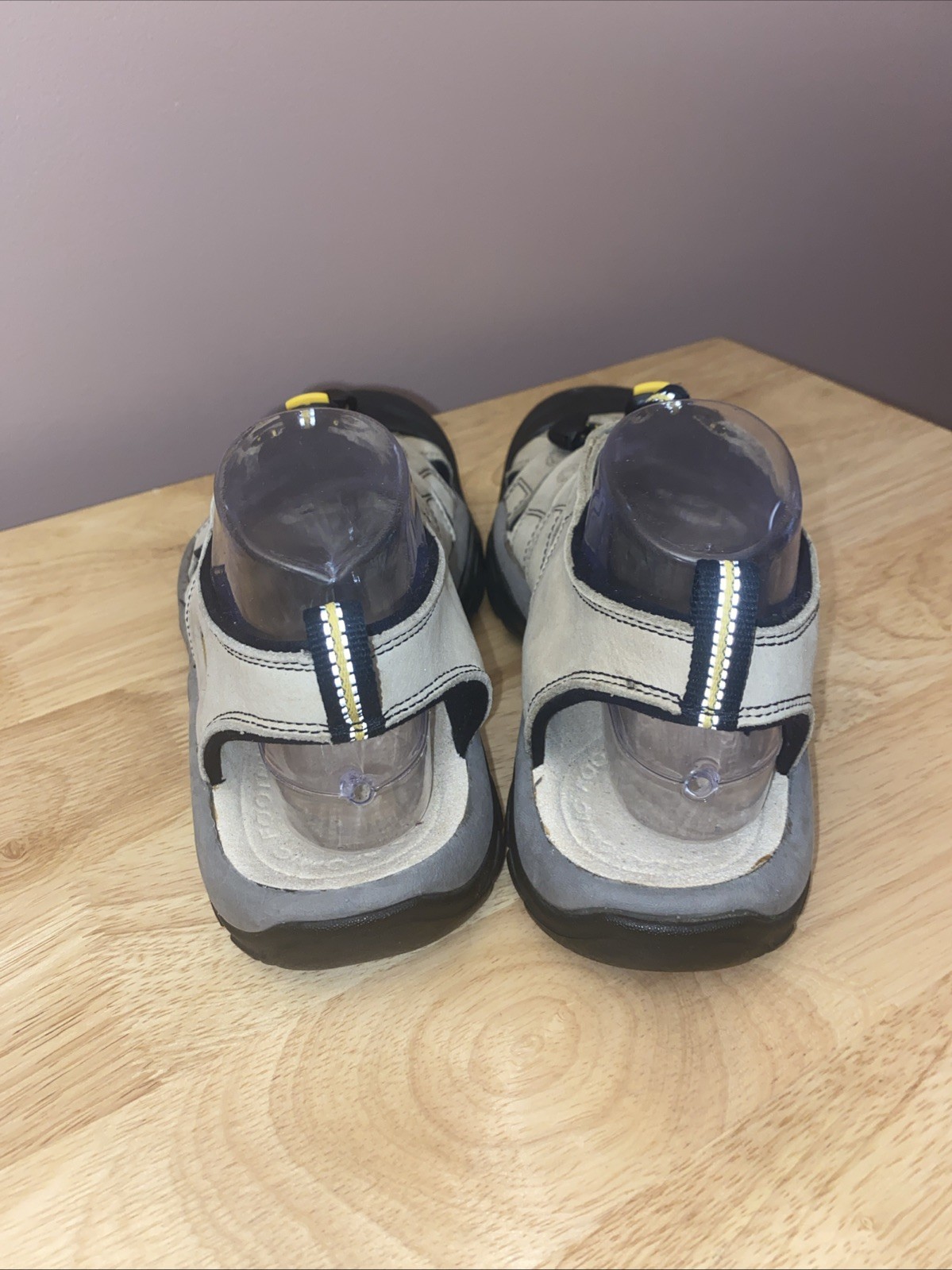 EUC KEEN Newport Women US 10.5 Neutral Hiking Waterproof Leather Beach Sandals