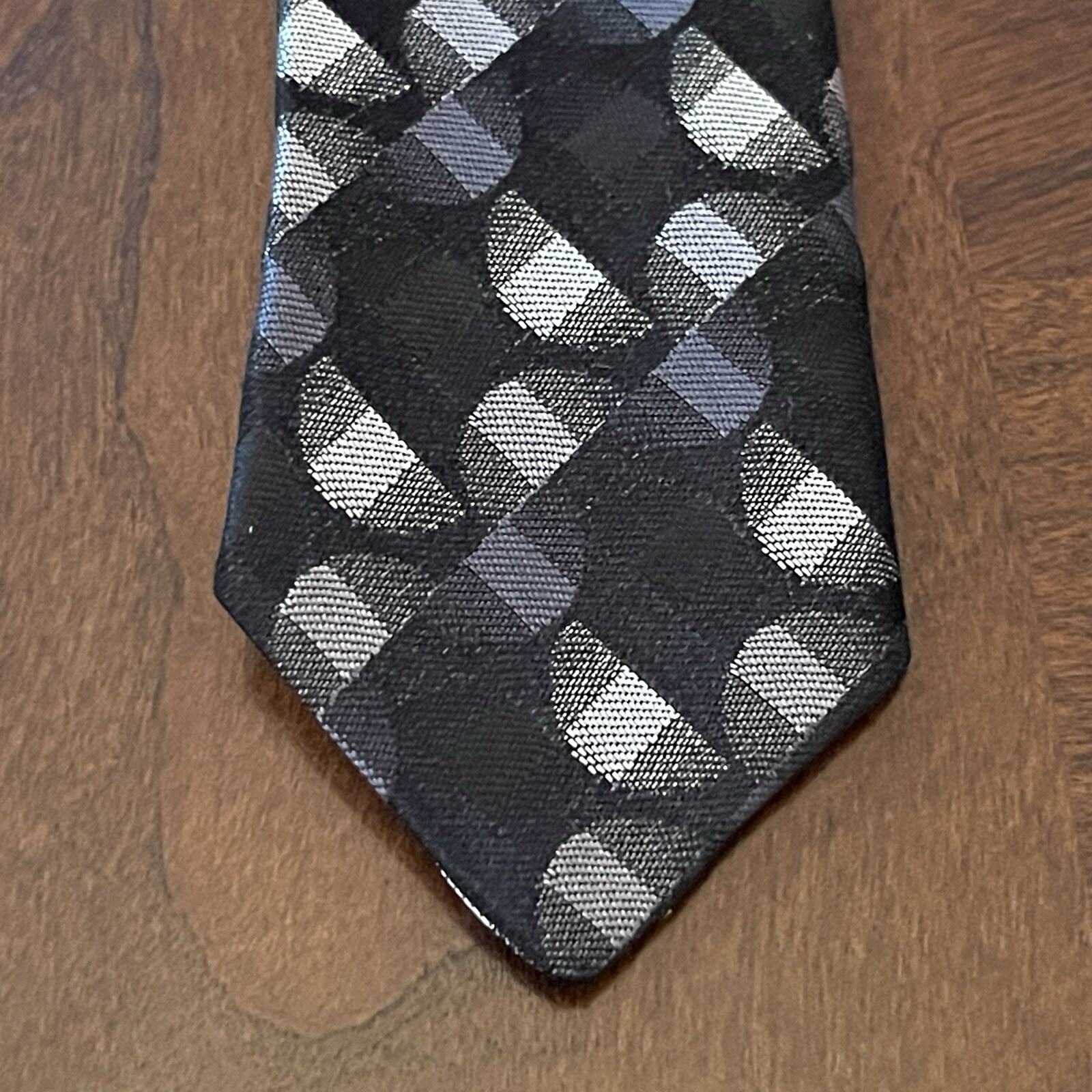Vintage Murano Black Hand Made 100% Silk Men’s Neck Tie Made In USA