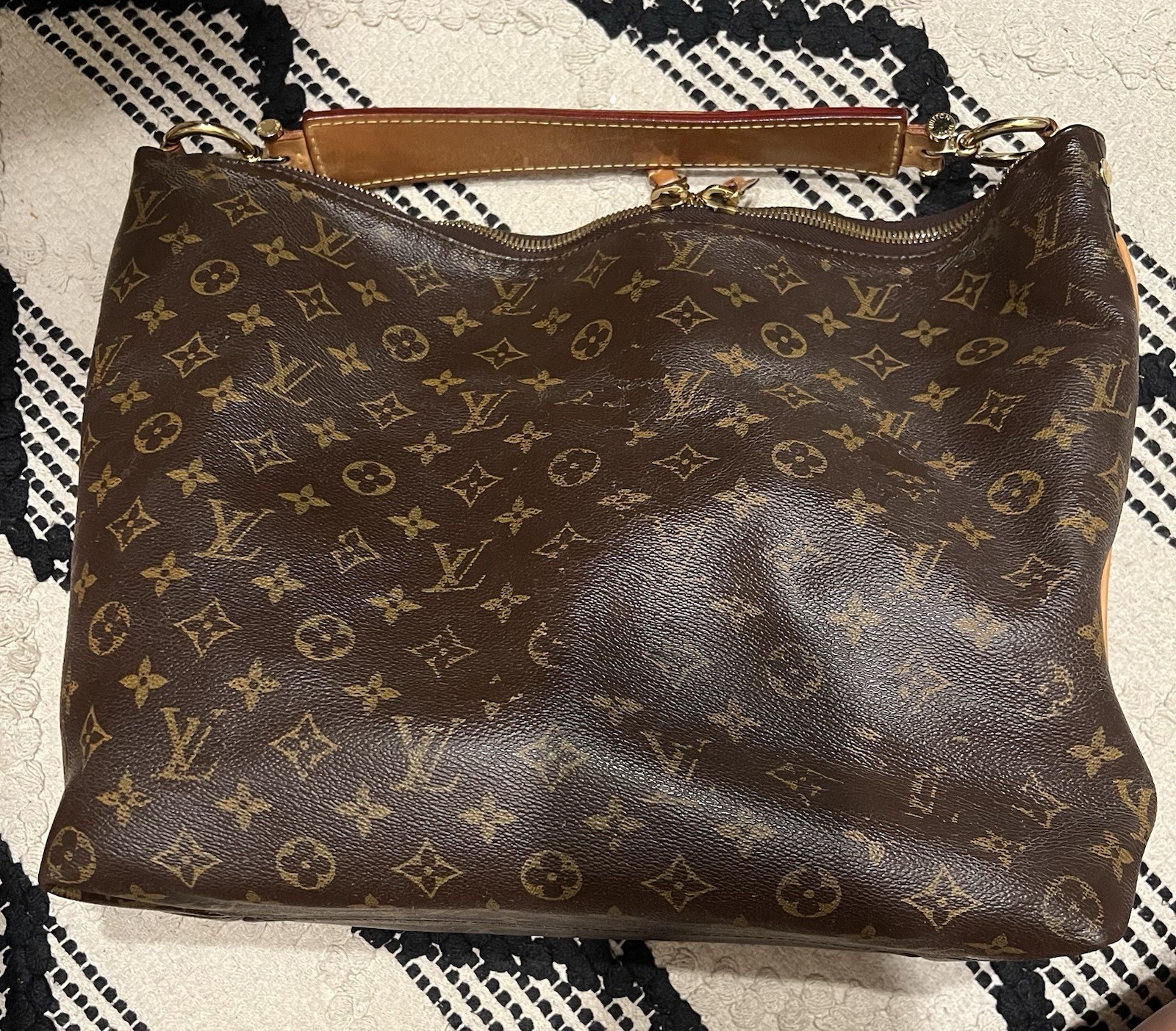 Authentic Louis Vuitton Sully MM Monogram Shoulder Bag