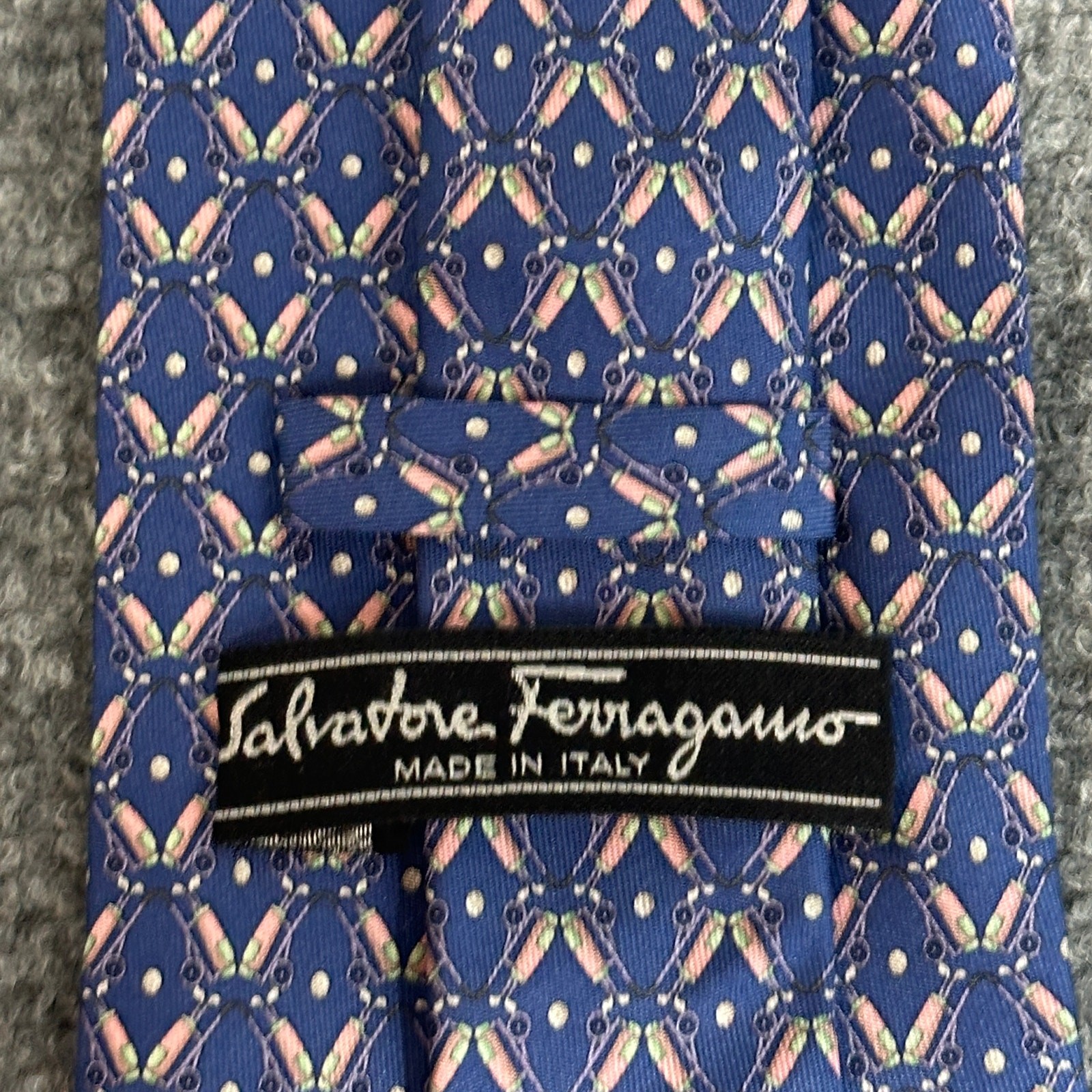 Salvatore Ferragamo Golf Clubs Silk Tie Blue Made In Italy 100% Silk 3.25″