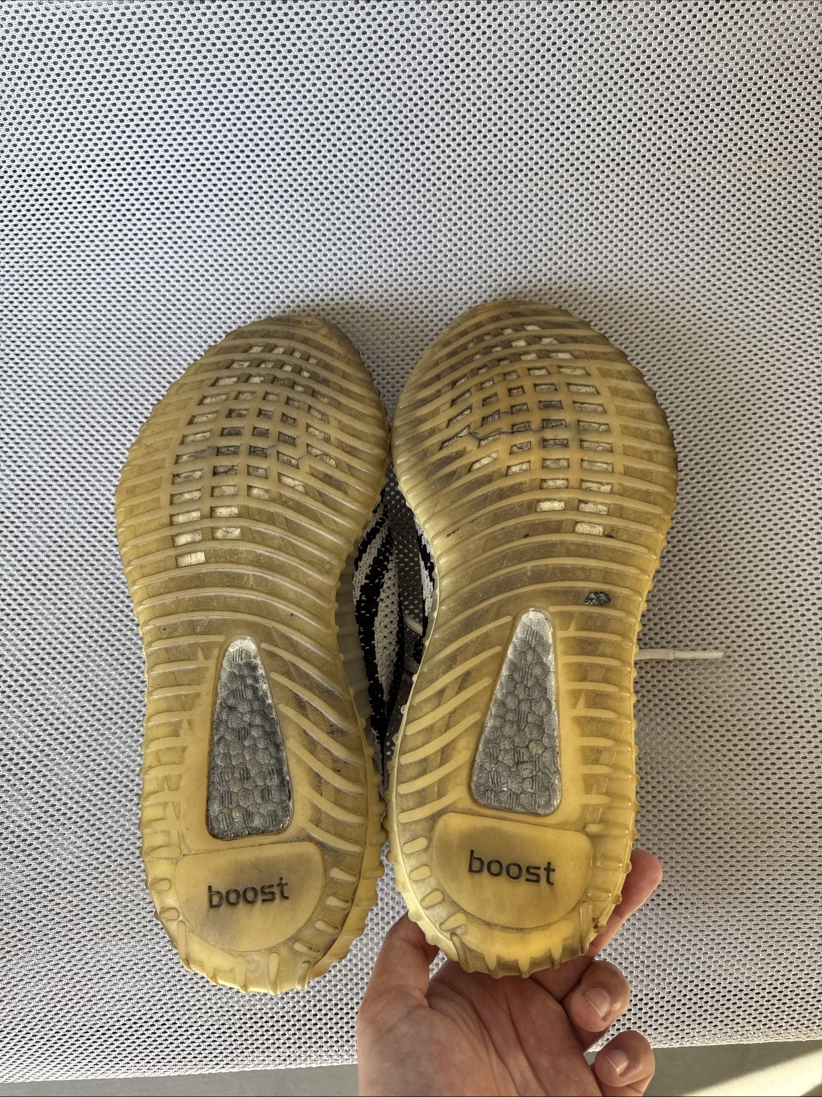 adidas Yeezy Boost 350 V2 Men’s Size 11 Zebra White/Black CP9654