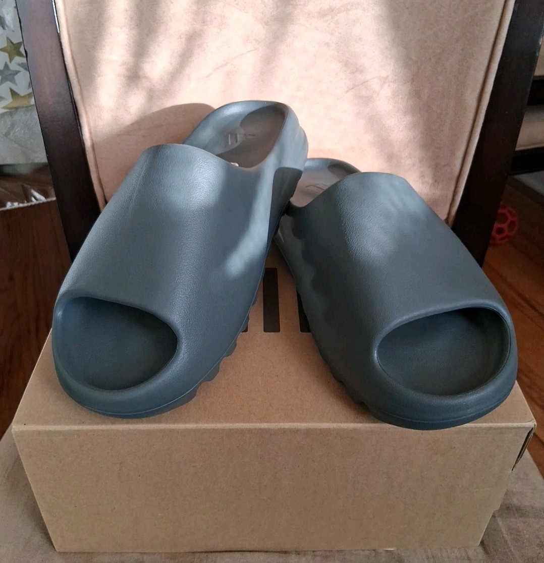 🤩 Adidas Yeezy Slide Slate Grey Size 12 ID2350 BRAND NEW With Box