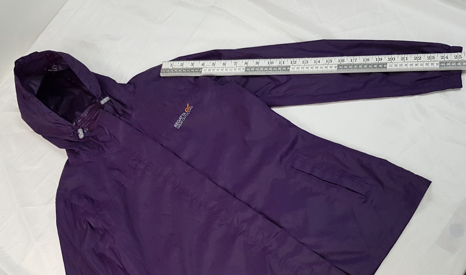 REGATTA SIZE 10UK M WOMENS PURPLE WATERPROOF LIGHTWEIGHT JACKET HOODED RAINCOAT
