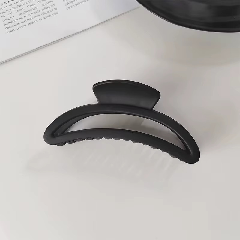 Women Elegant Black Geometric Plastic Hair Claw Lady Sweet Long Hair Holder Toot