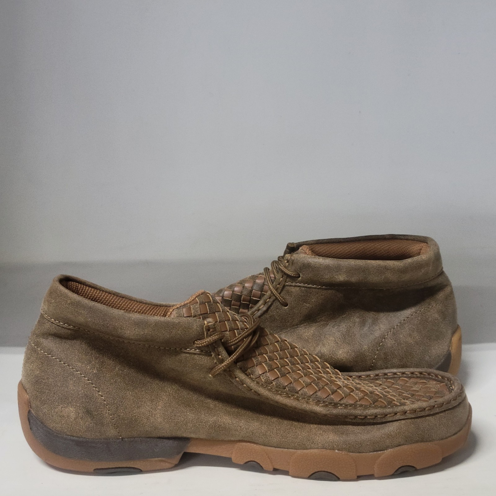 Twisted X Mens Chukka Driving Moc Bomber (LEFT BOOT 10.5M / RIGHT BOOT 10.5W)