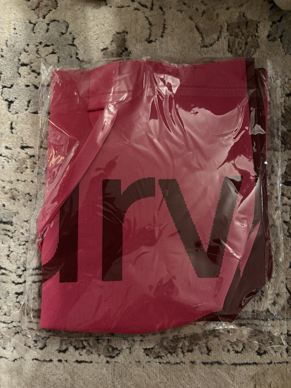 Curves Two-Tone Knit Tote Bag Authentic(Merlot/Rose) BRAND NEW (Unopened/Unused)