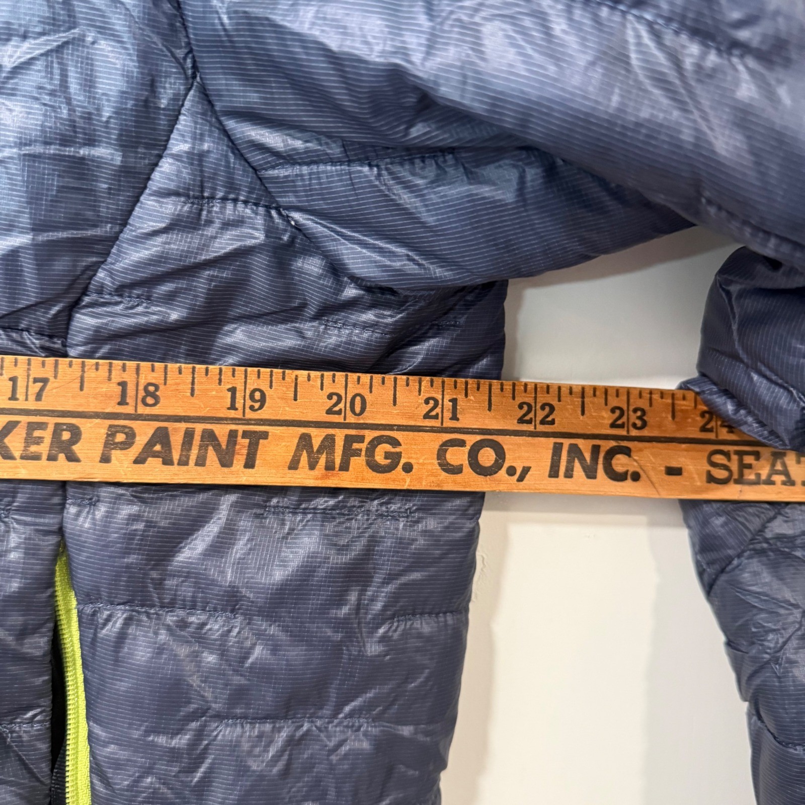 Patagonia Mens Nano Puff Jacket Medium Blue Insulated Puffer 84065 SP18