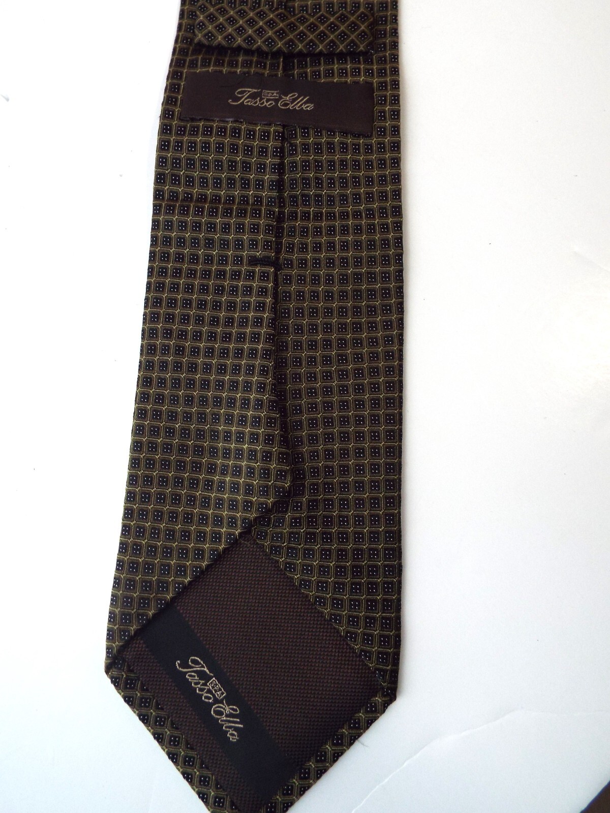Tasso Elba Men’s Necktie 3.25 inches Classic 100% Silk NEW