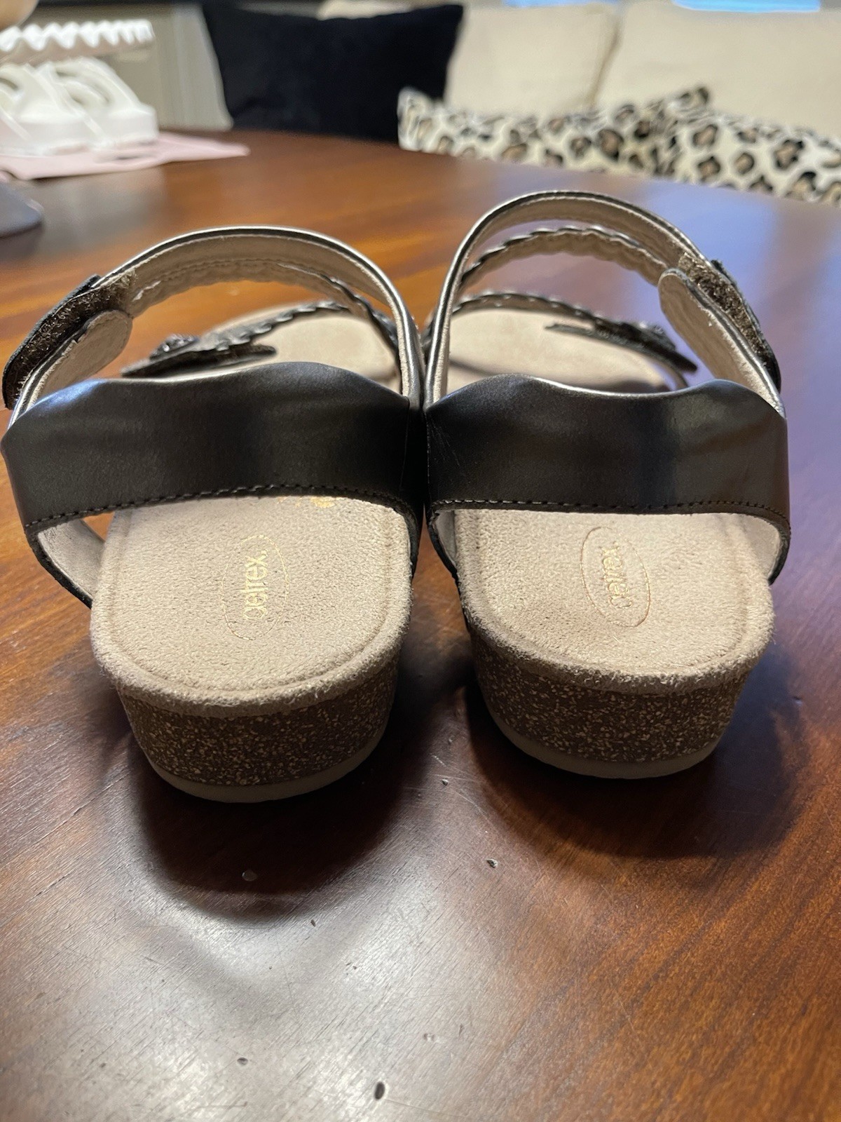 Aetrex Women’s Leather Sandals Size 9