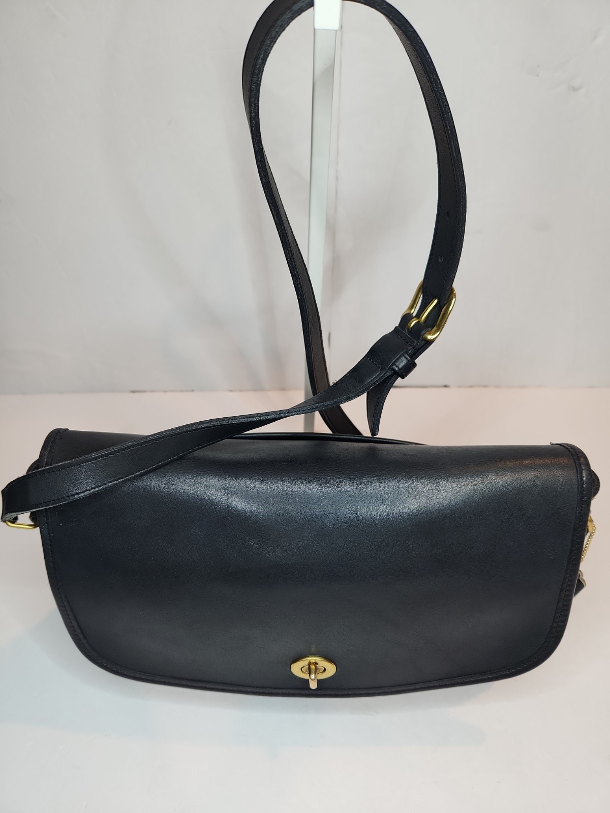 Authentic VTG COACH City Bag & Wallet Blk Lthr Crossbody Shoulder Turn Lock 90’s
