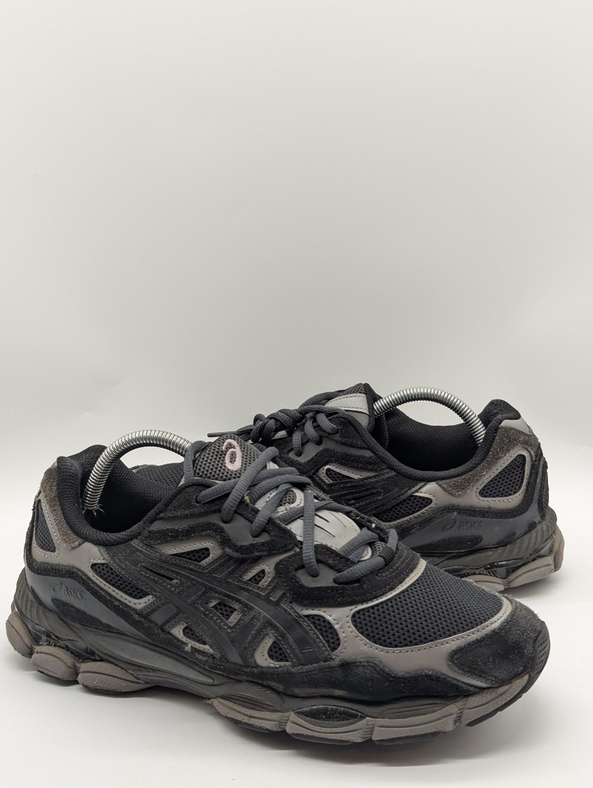 Asics Gel-NYC Graphite Black Grey 1201A789020 Mens Size 9.5 Active Running Shoes