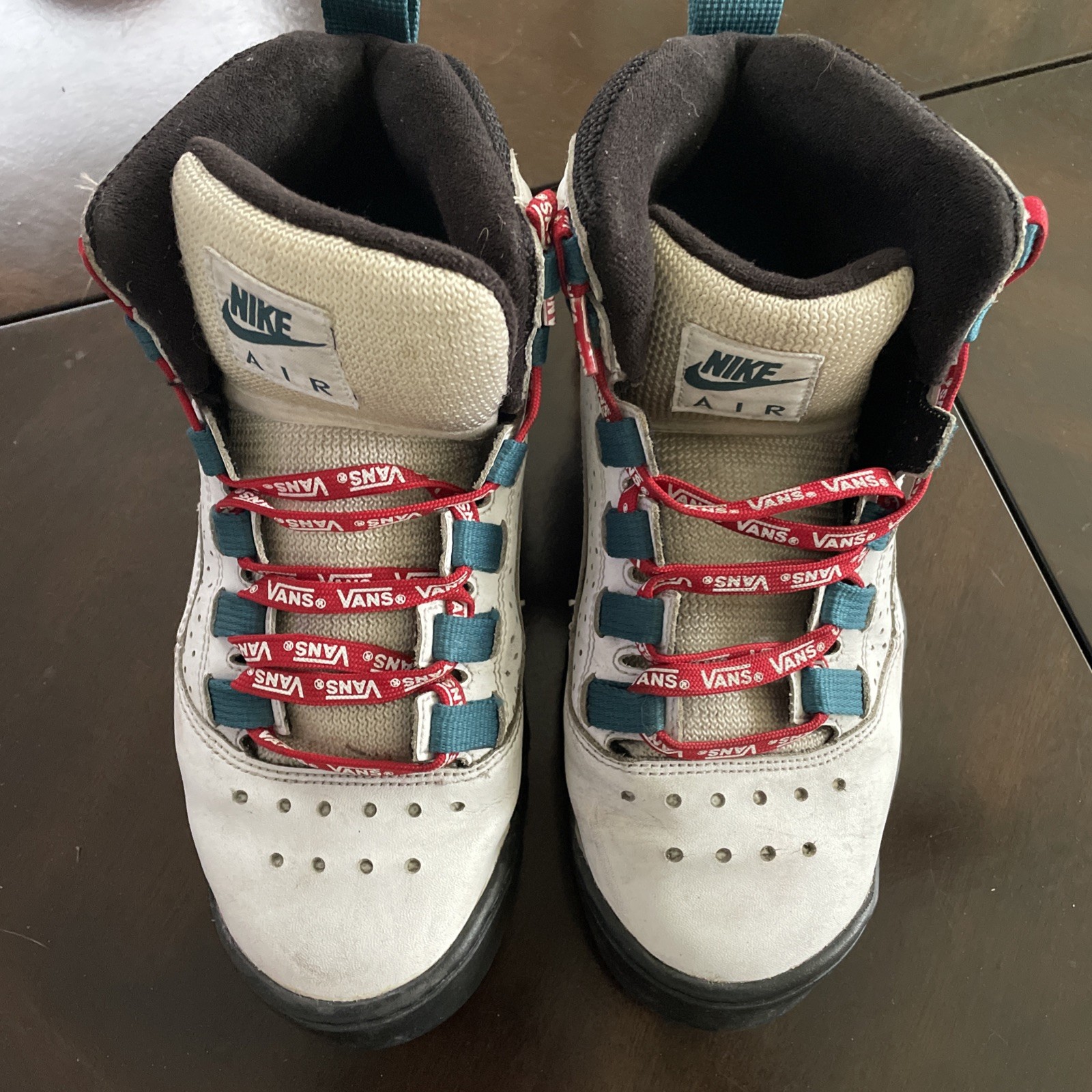 Nike Air Size 8 Men Mis Top Hiking Trail Boots White Blue AJ9710-100