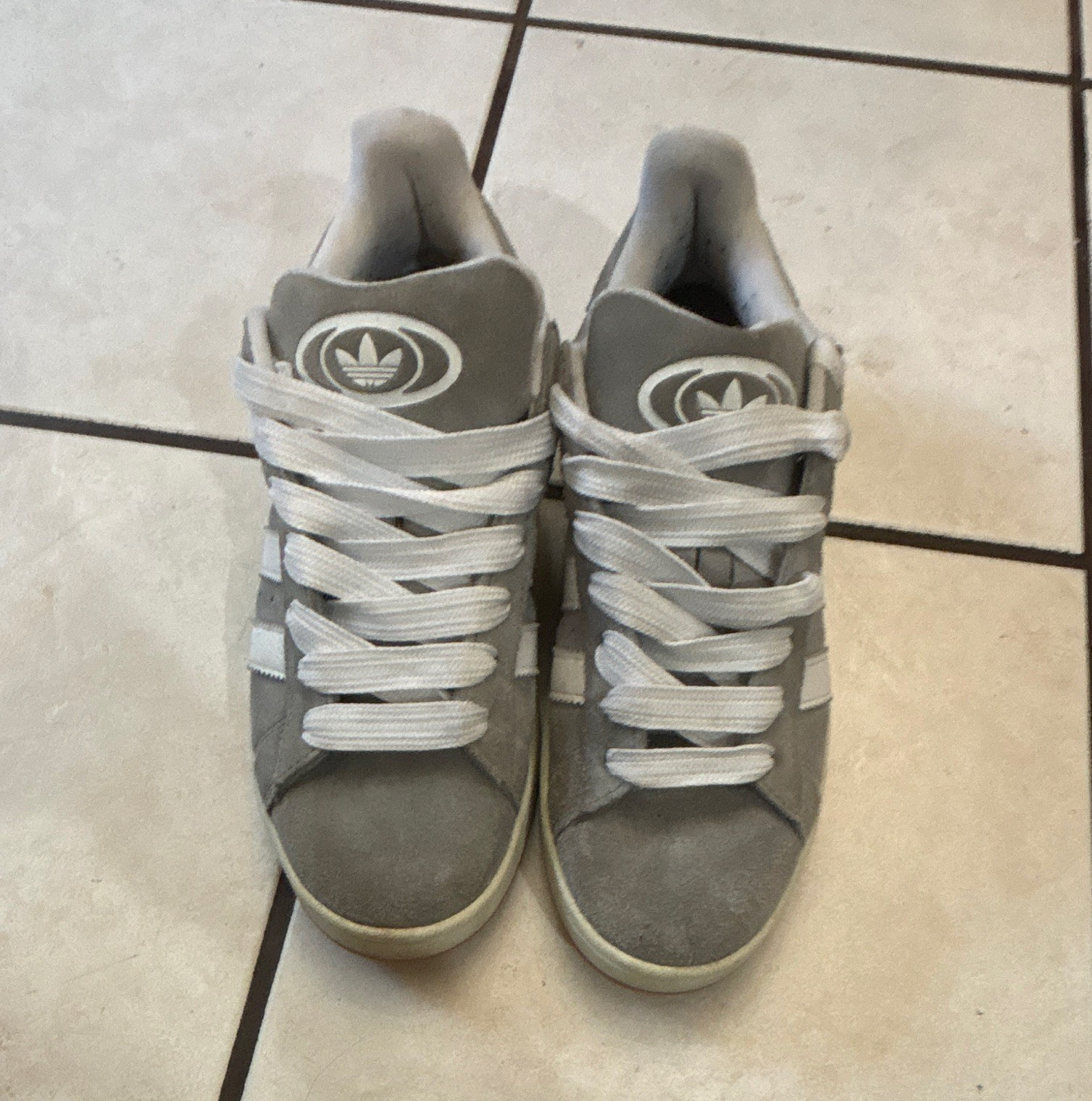 adidas Campus Men’s Low Top Suede Lace-Up Sneakers Gray/White Rubber Sole