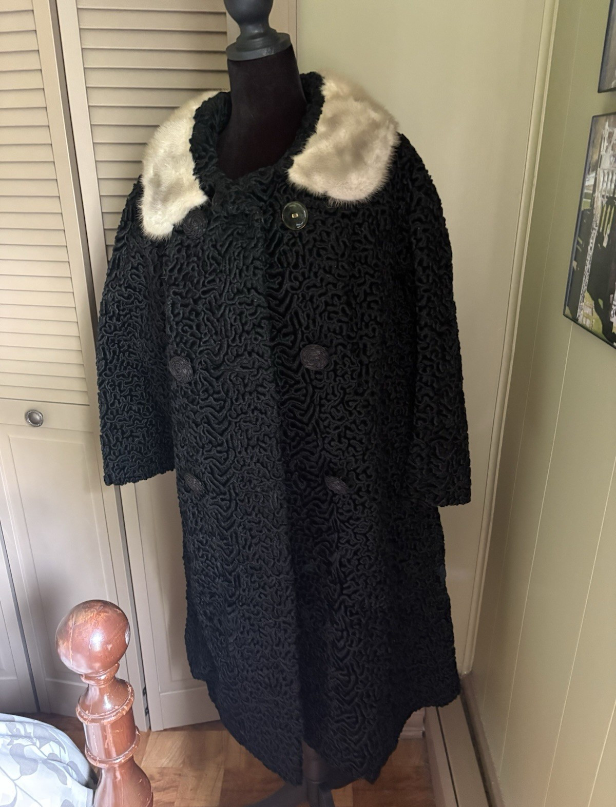 Russel Taylor Women’s 1950’s Persian Lamb Coat M with Fur Collar