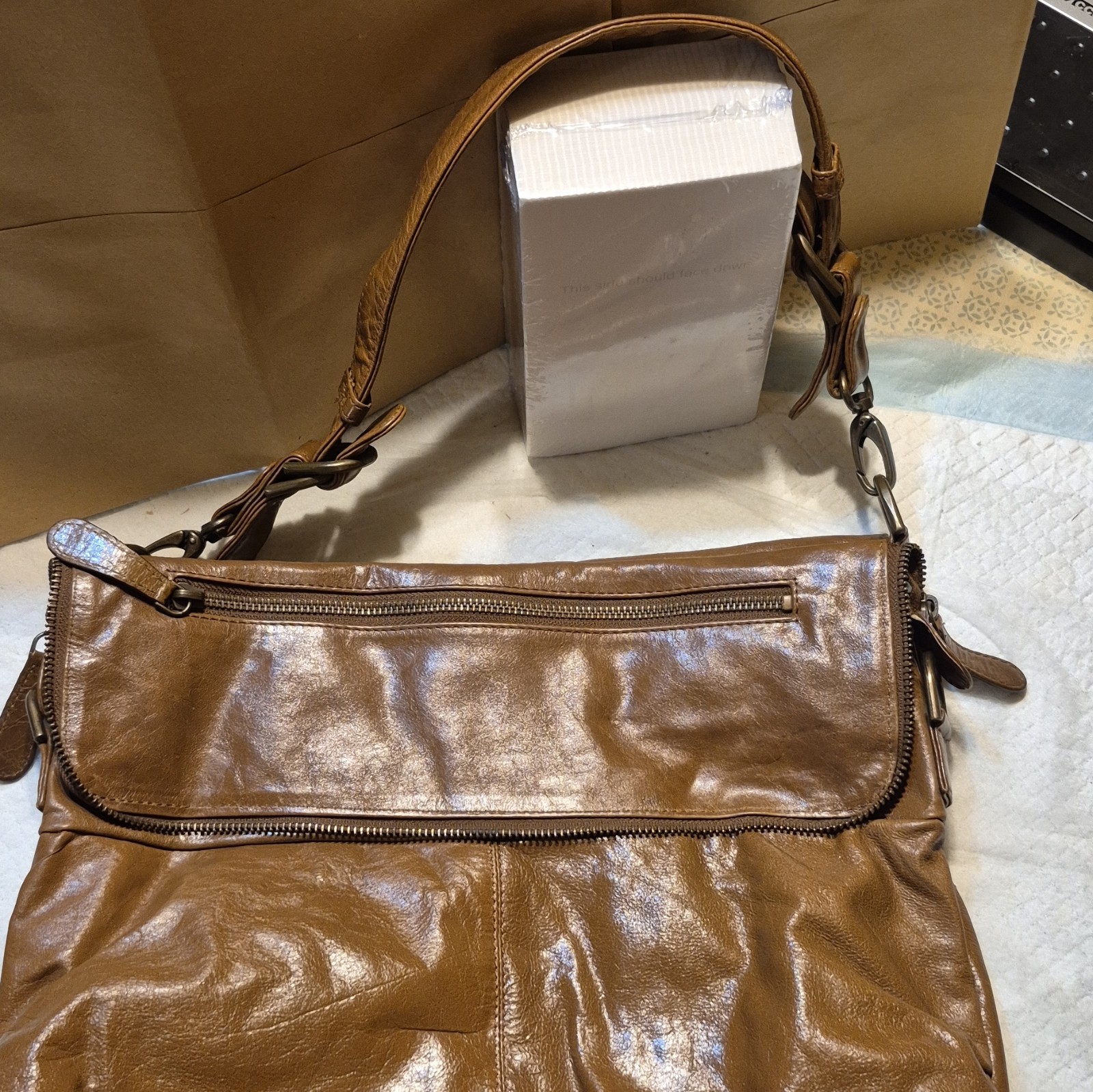 Latico Brown Large Shoulder Bag Zip Closure Adjustable Strap Pockets Bronze