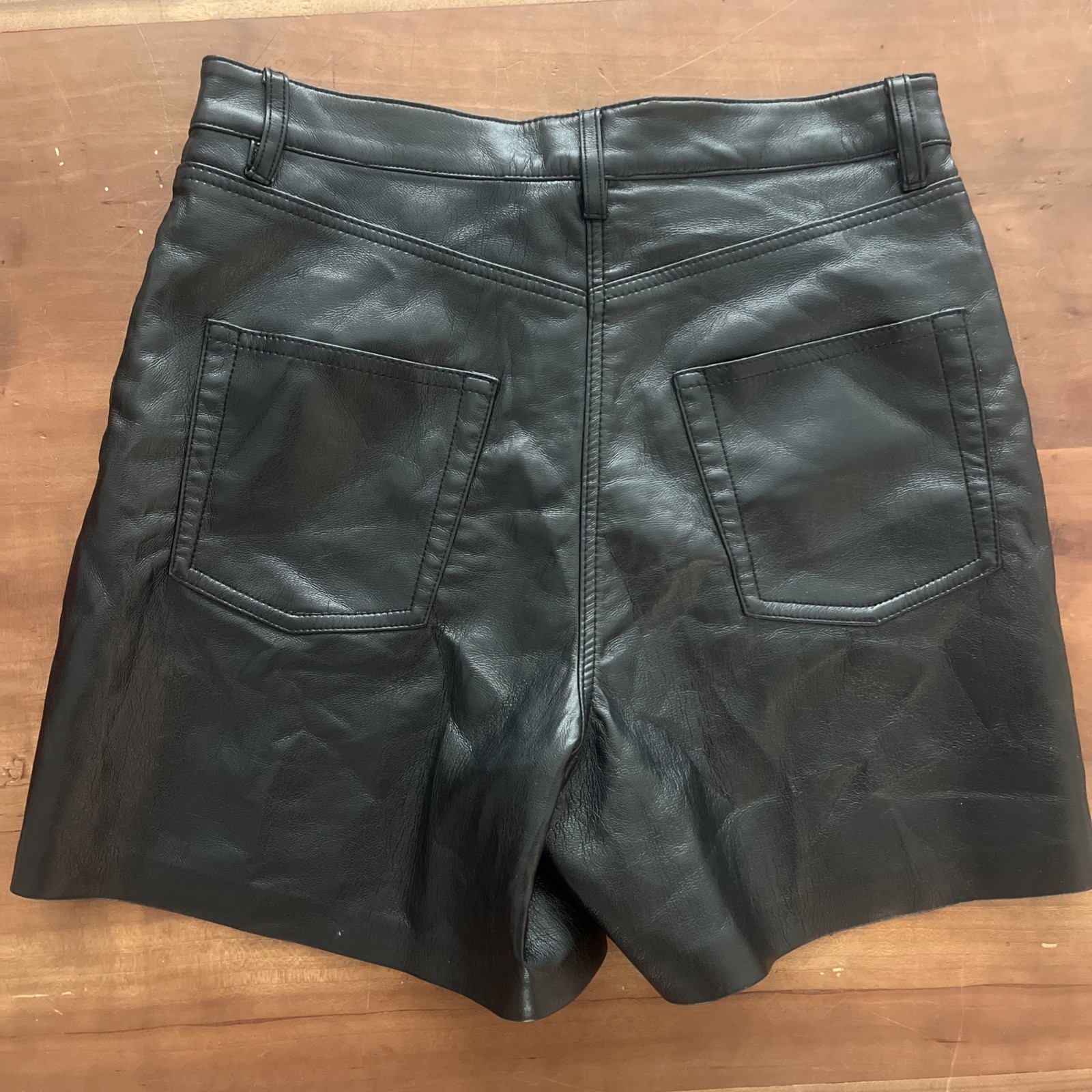 Aritzia WILFRED Black Faux Leather High-Waist Shorts Size 6