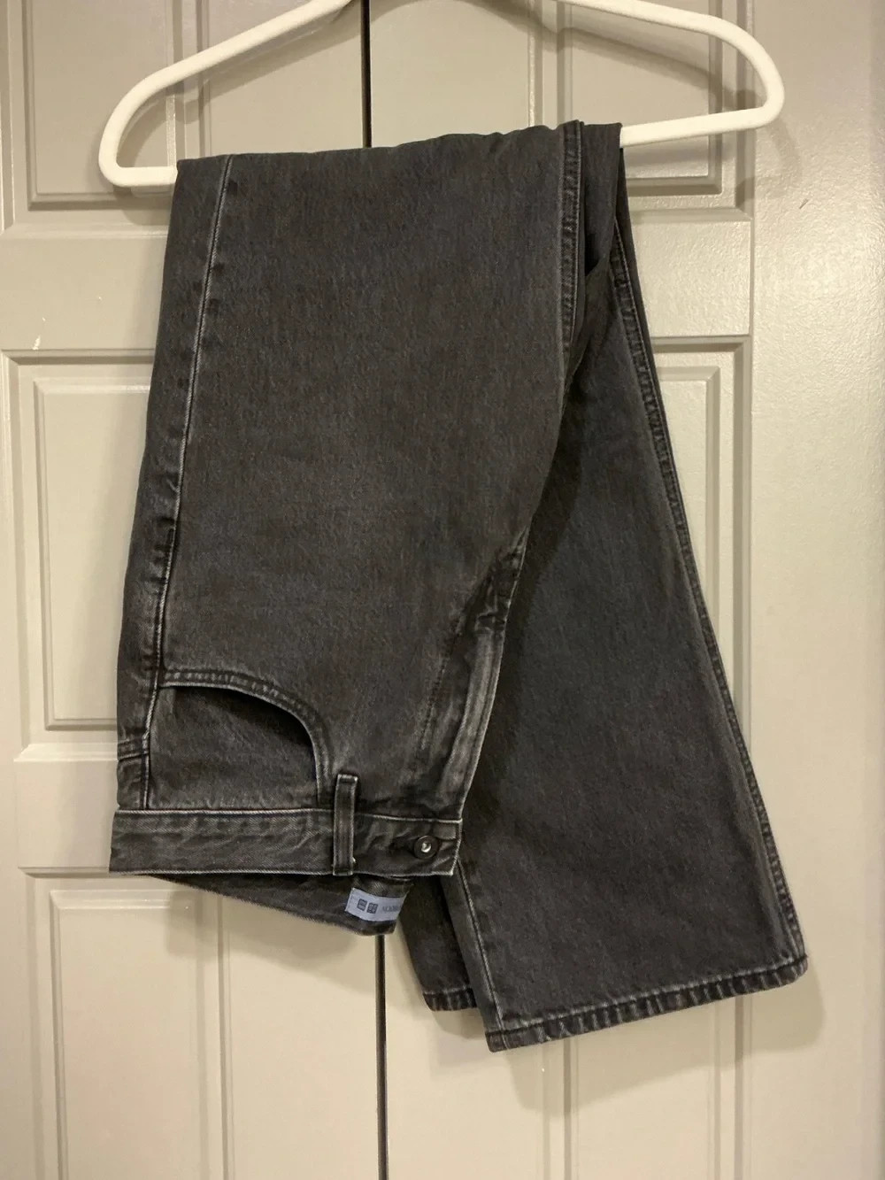 UNIQLO JW Anderson Women’s Black Straight Denim Mid Rise Size 29 Great Condition