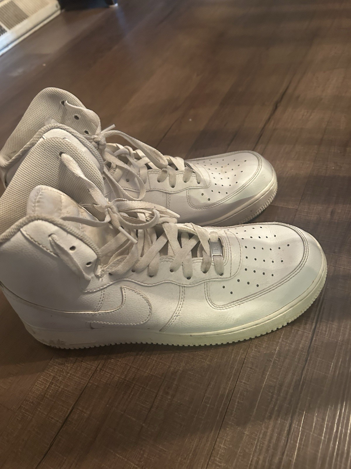 Nike Air Force 1 Mid Top Men’s White Leather Lace-Up Athletic Sneakers